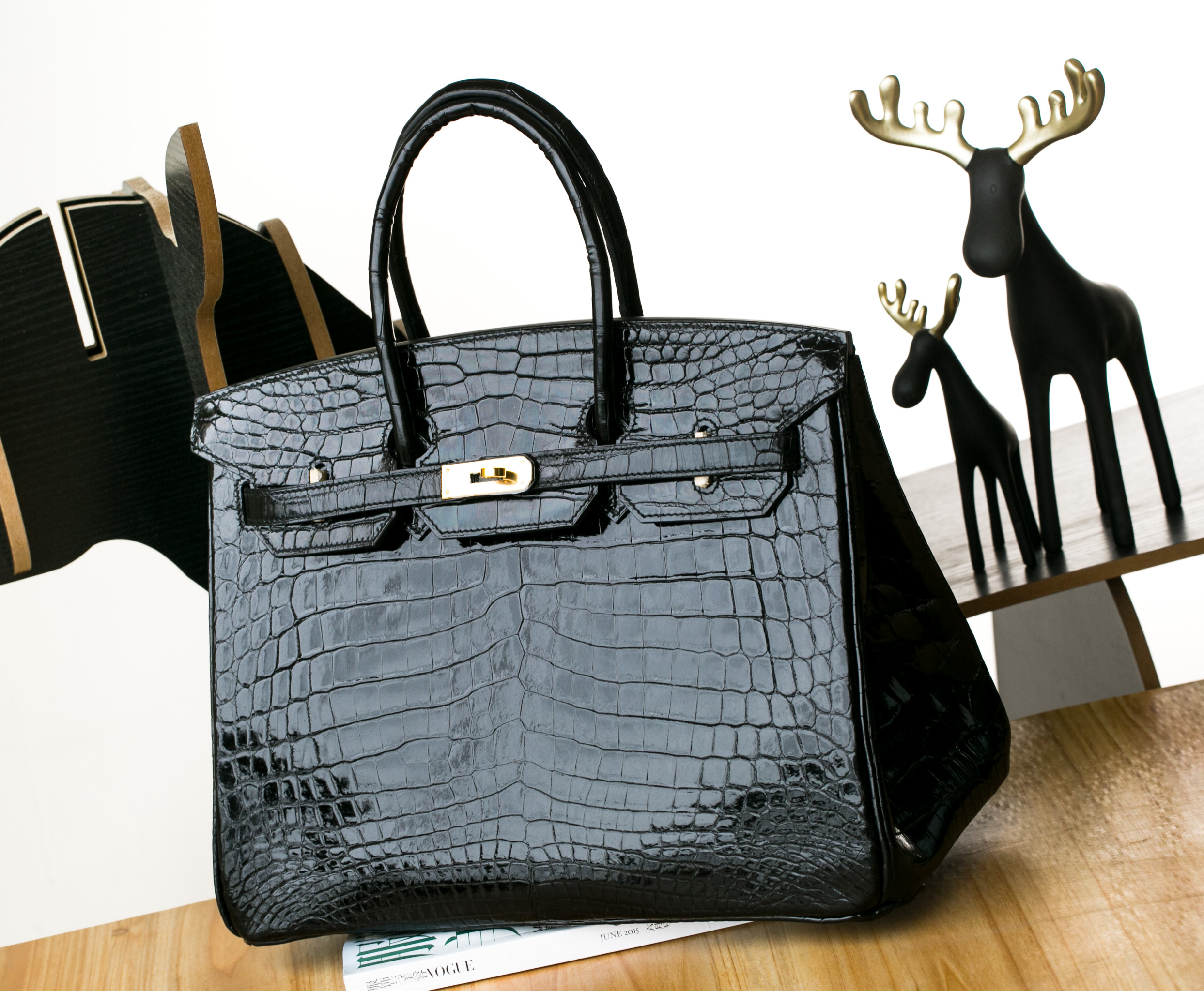 Hermes女包价格 爱马仕黑色亮面两点鳄鱼皮Birkin30铂金包 金扣