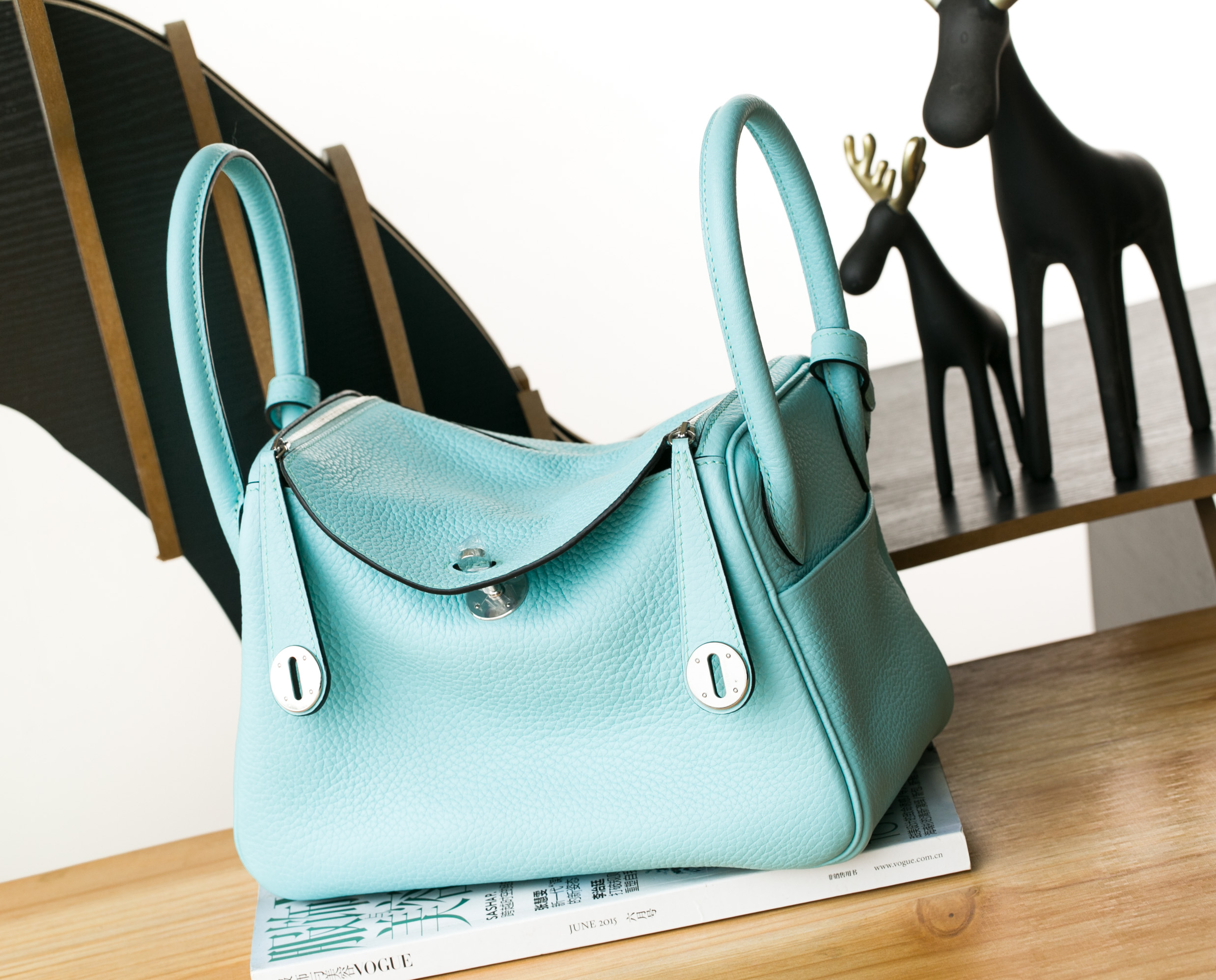 爱马仕包包官网 Hermes 马卡龙蓝原产TC牛皮Lindy琳迪包26cm