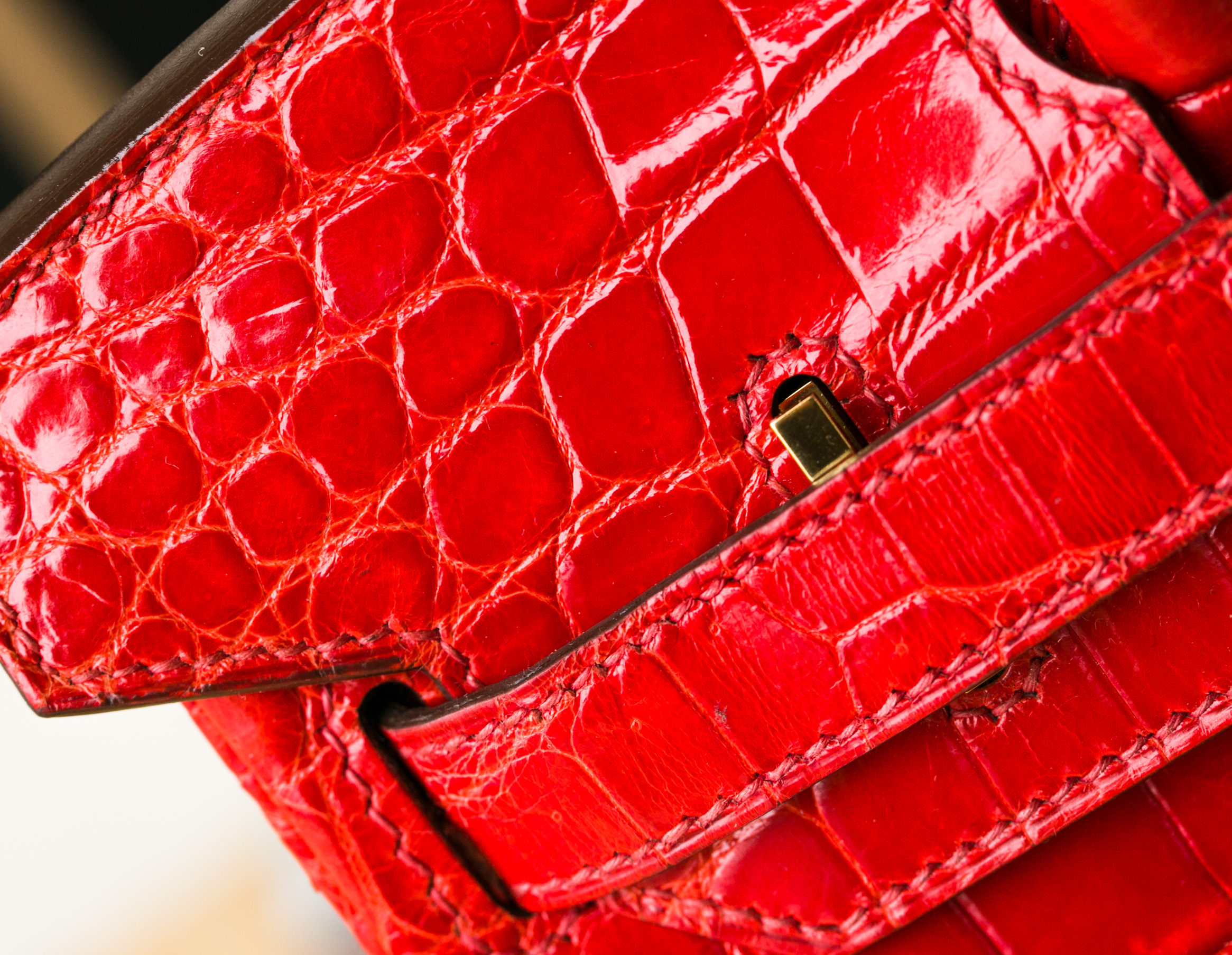 爱马仕包包官网 Hermes Birkin30cm 法拉利红亮面两点鳄鱼皮铂金包