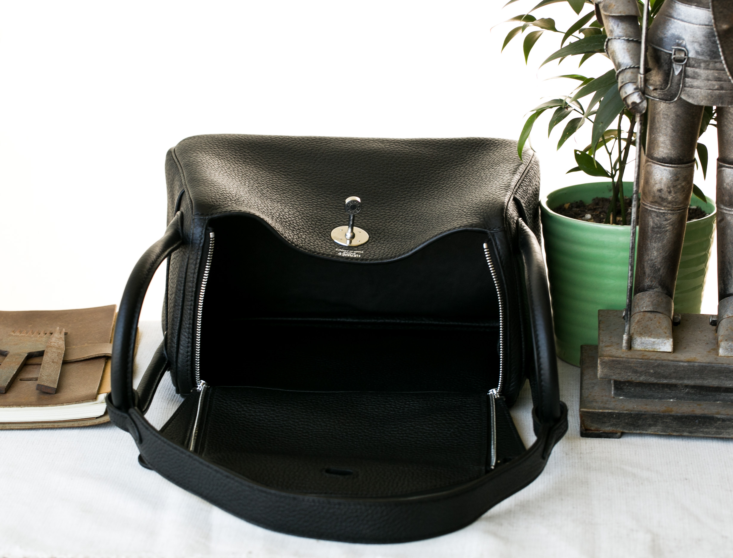 爱马仕琳迪包价格 Hermes CK89黑色原产togo牛皮Lindy包26cm