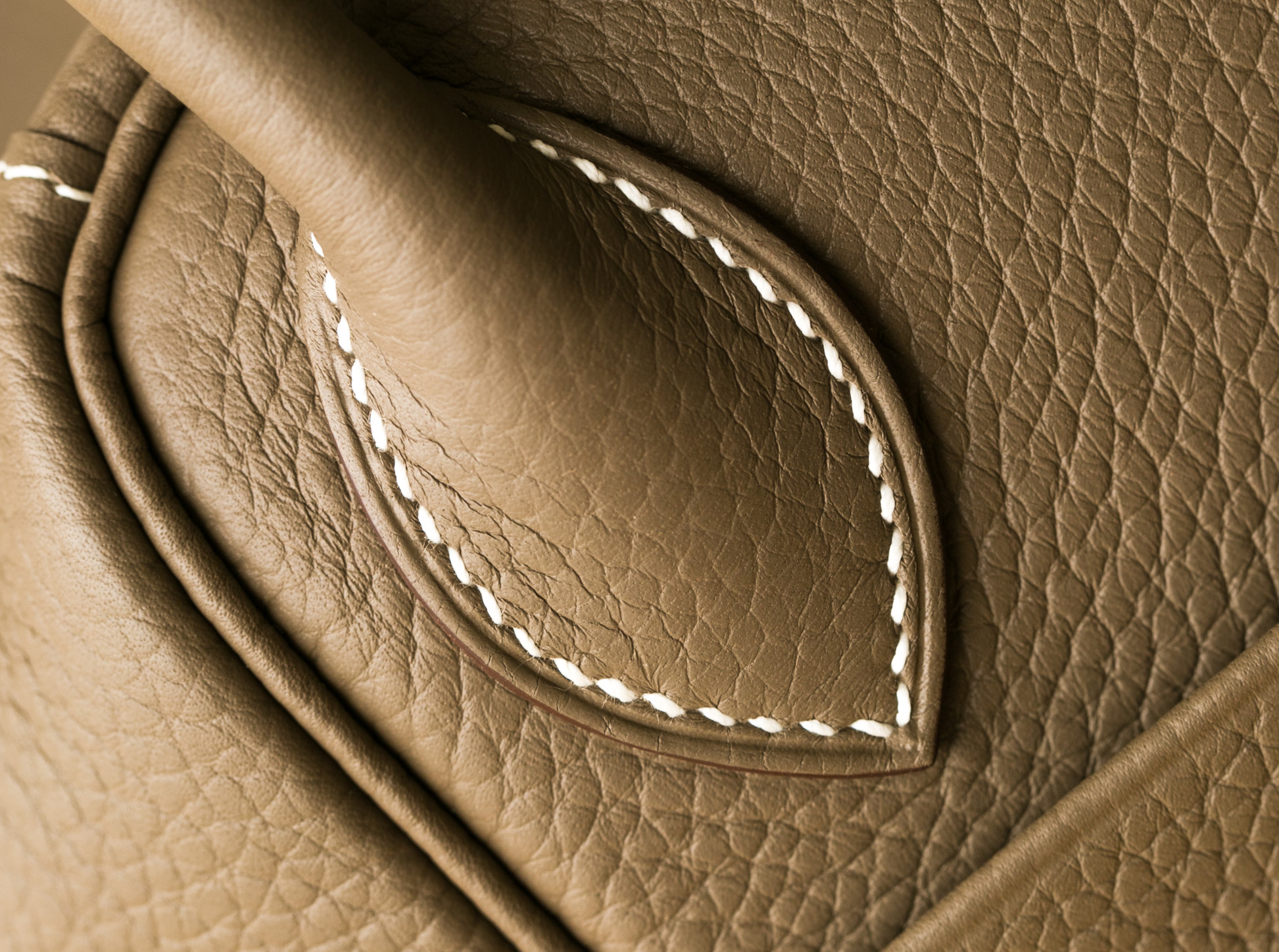爱马仕琳迪包 Hermes Lindy30cm CK18大象灰进口togo牛皮 金扣