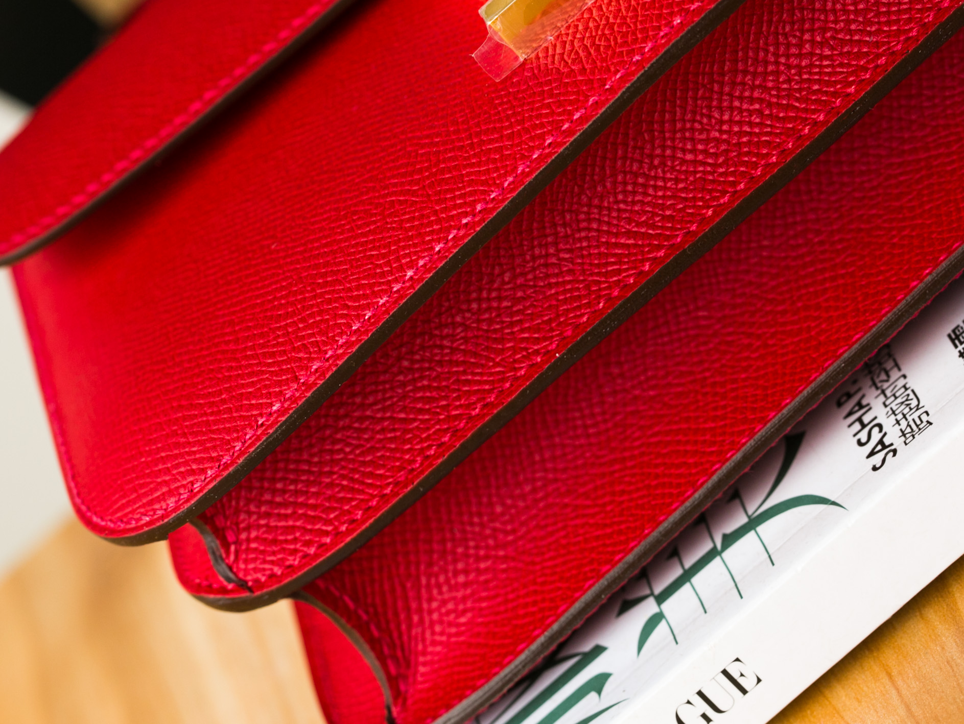 爱马仕包包官网 Hermes Constance空姐包26cm Q5国旗红进口epsom牛皮
