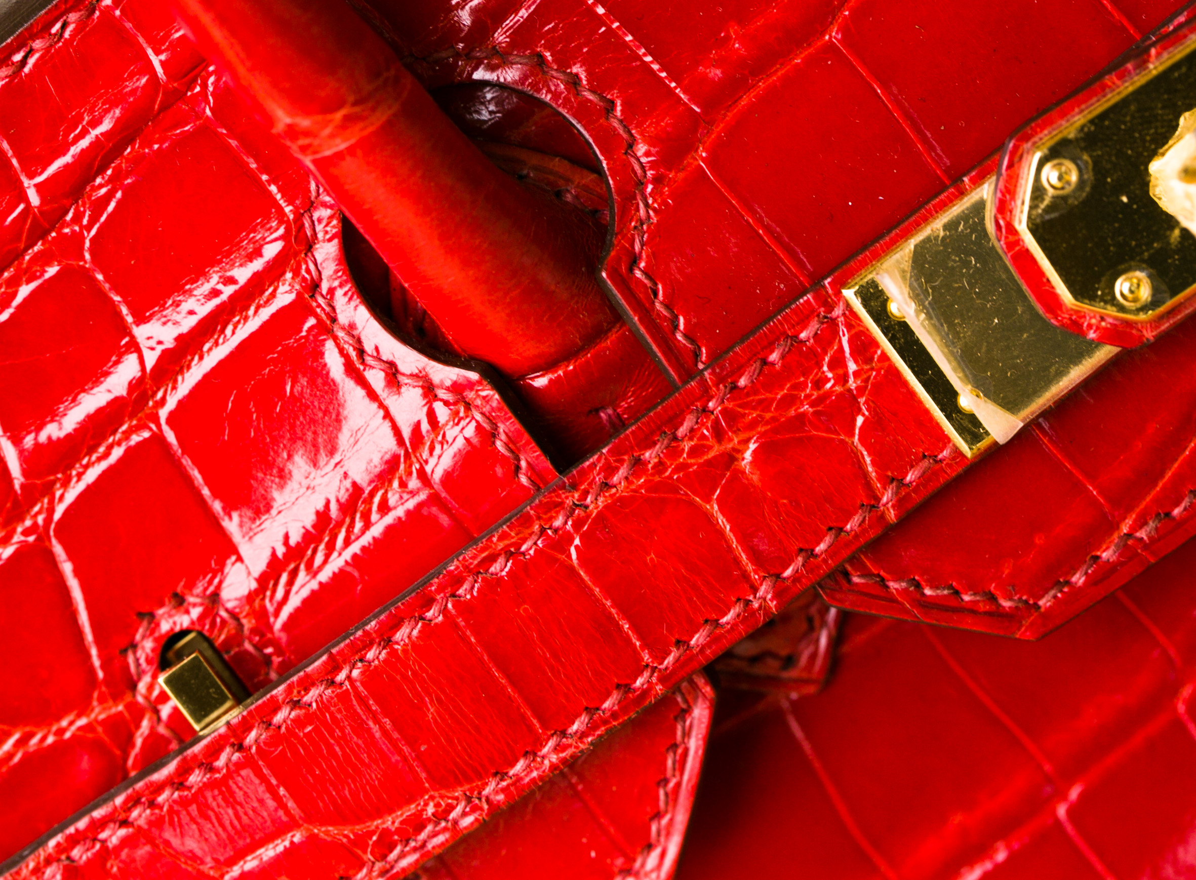 爱马仕包包官网 Hermes Birkin30cm 法拉利红亮面两点鳄鱼皮铂金包