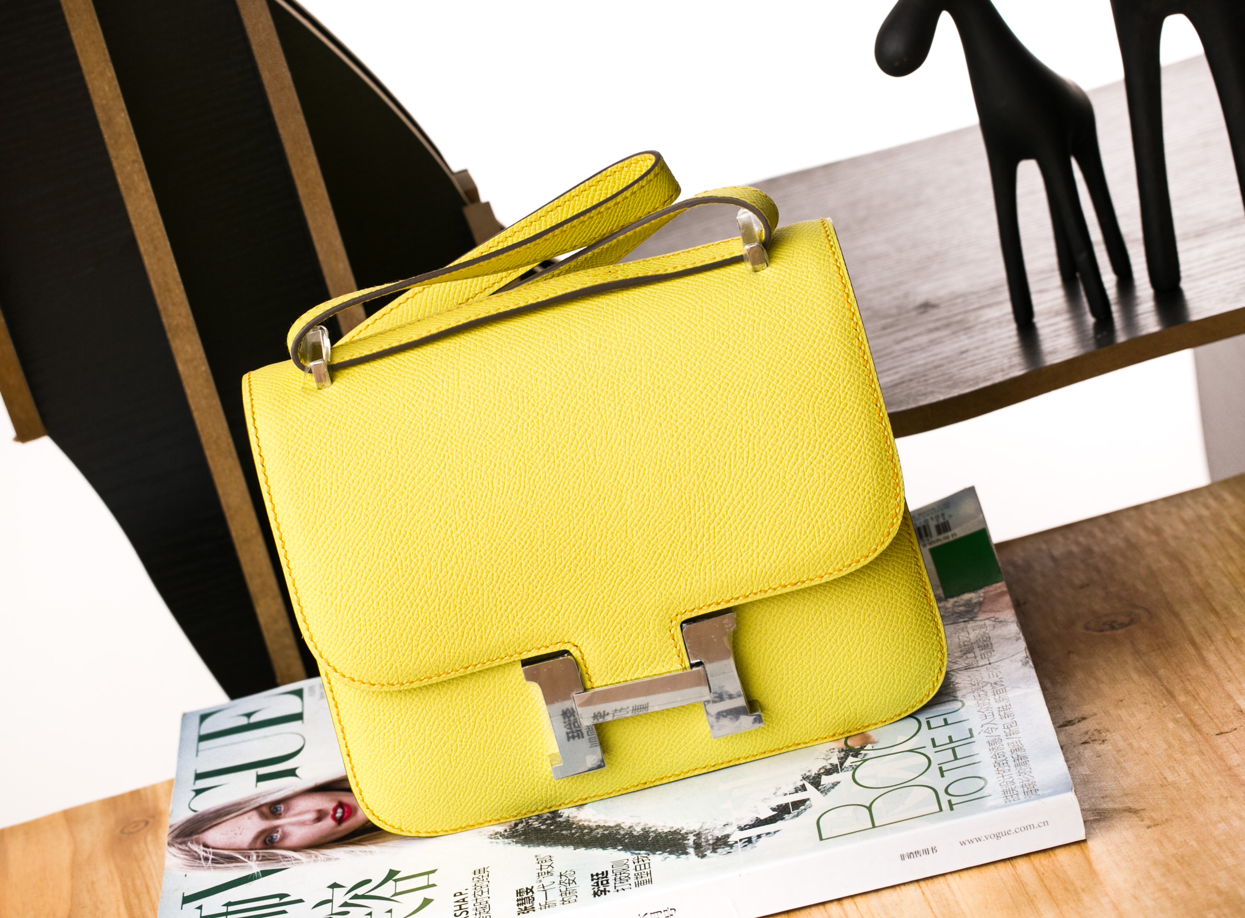 爱马仕空姐包价格 Hermes Constance19cm C9鹅蛋黄进口epsom牛皮