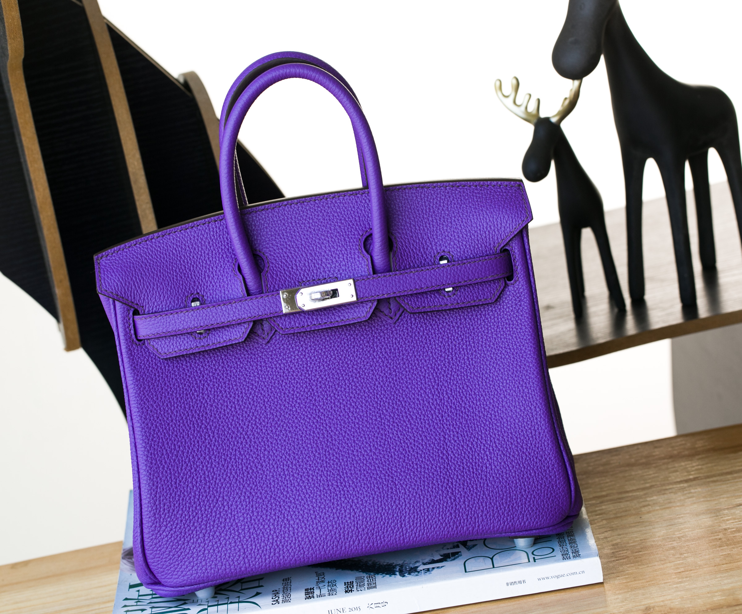 爱马仕包包官网 Hermes Birkin 25cm 5L极度紫原厂togo牛皮 银扣
