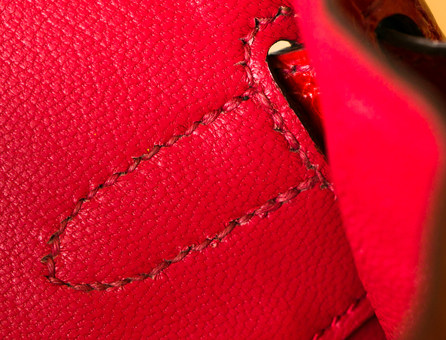 爱马仕包包官网 Hermes Birkin30cm 法拉利红亮面两点鳄鱼皮铂金包