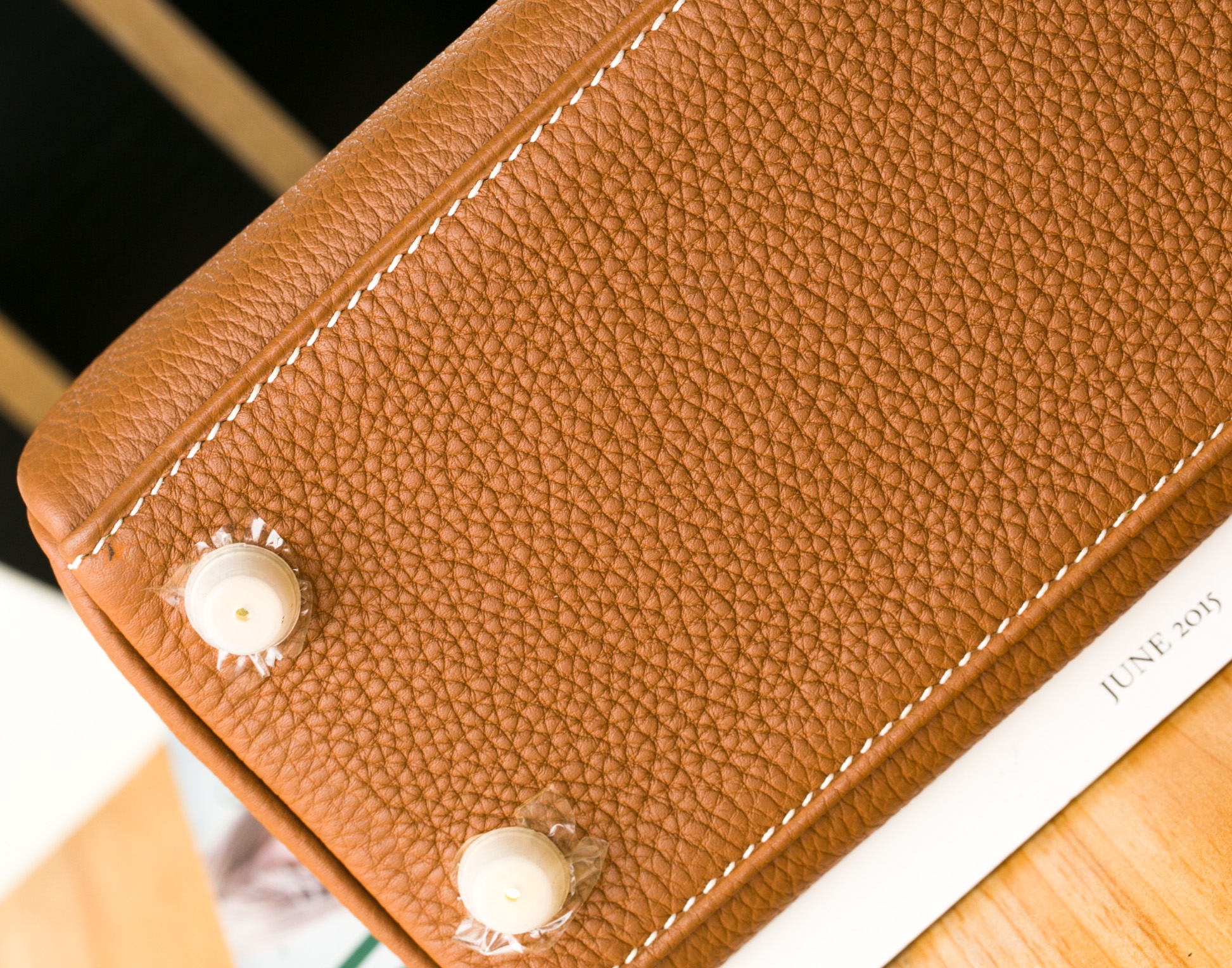 爱马仕包包官网 Hermes Kelly28cm CK37金色进口togo牛皮凯莉包