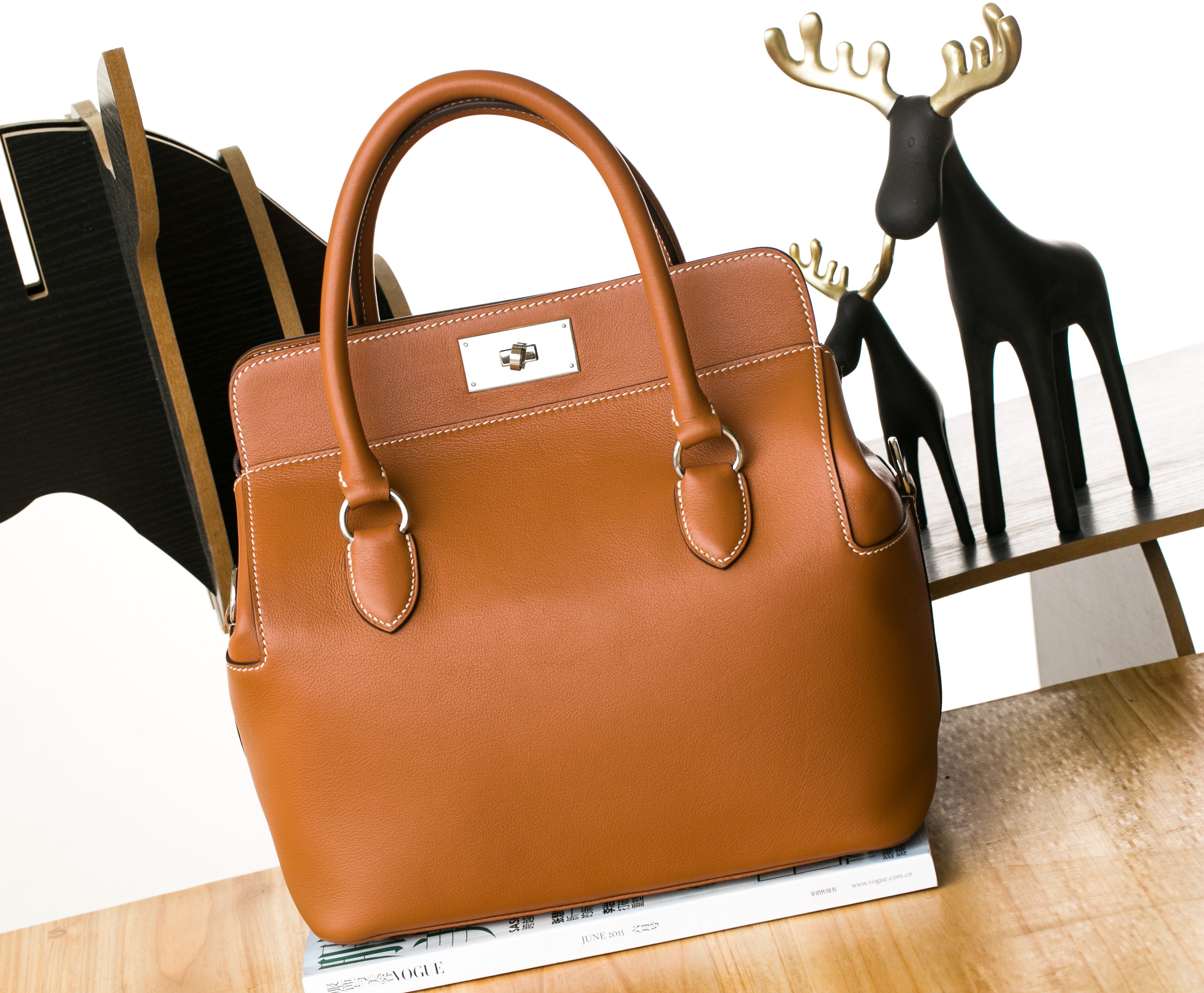 Hermes女包价格 爱马仕CK37金色原厂swift牛皮Toolbox 20cm