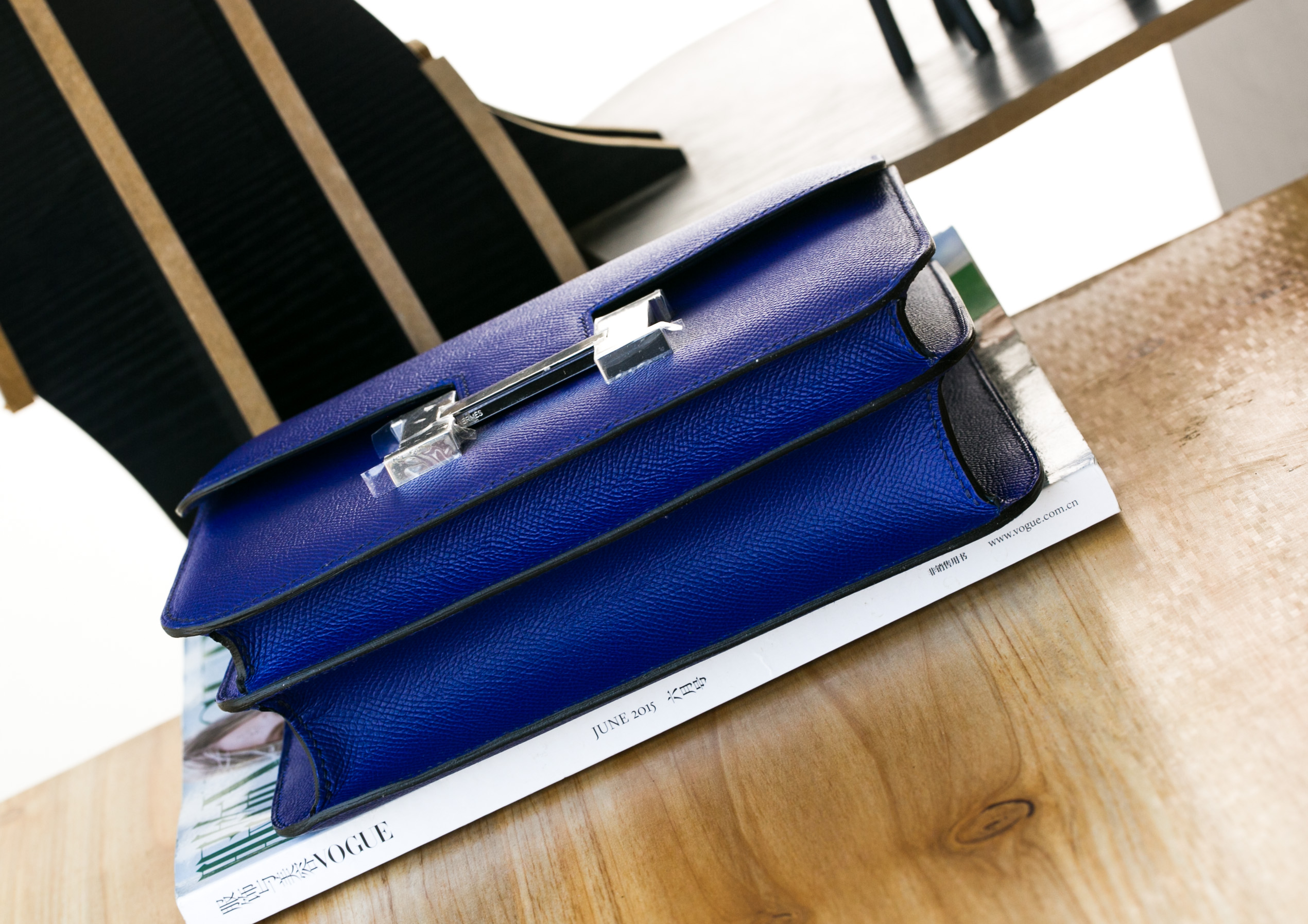 爱马仕空姐包价格 Hermes 7T电光蓝原厂epsom牛皮Constance 24cm