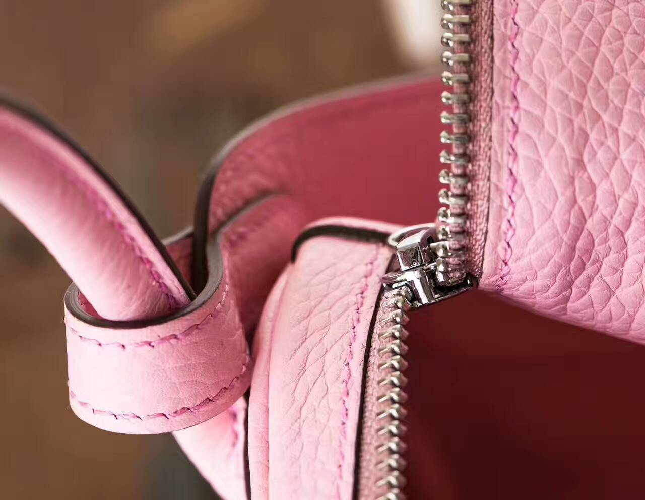 爱马仕琳迪包尺寸 Hermes 3Q水粉色原厂TC牛皮Lindy 30cm 银扣