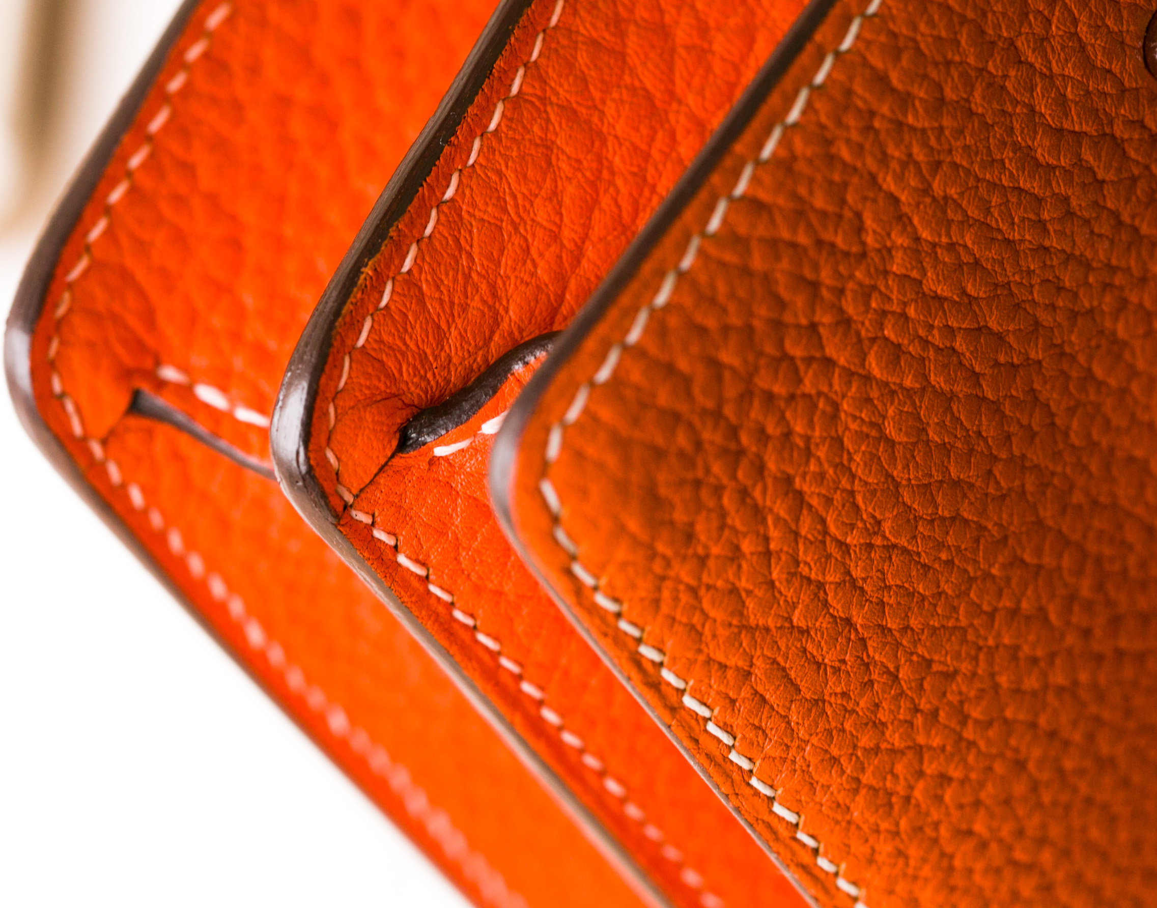爱马仕女包价格 Hermes Roulis 23cm 橙色原厂TC牛皮猪鼻子包