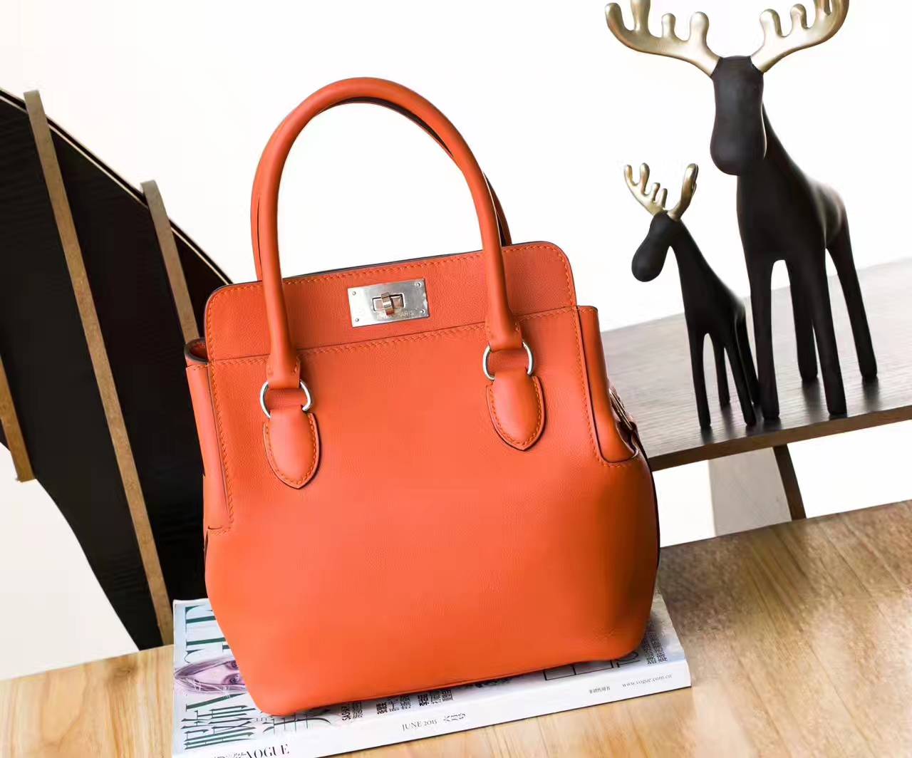 Hermes新款女包 爱马仕93橙色原厂swift牛皮Toolbox牛奶包20cm