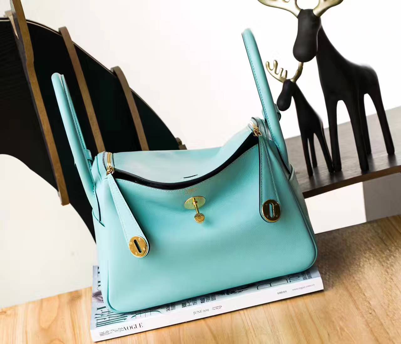 爱马仕琳迪包尺寸 Hermes Lindy 26cm 3P马卡龙蓝原厂swift牛皮