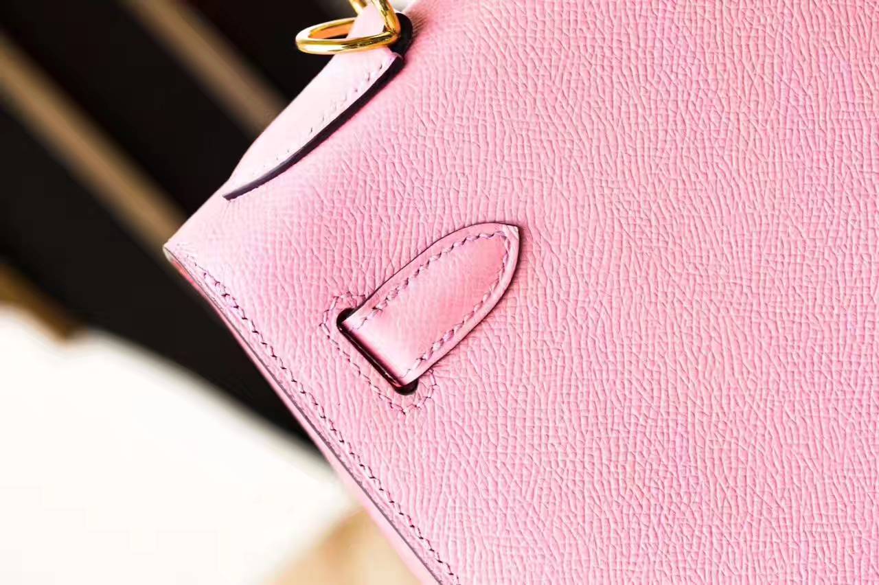 爱马仕凯莉包新款 Hermes 1Q奶昔粉原厂epsom牛皮Kelly 28cm