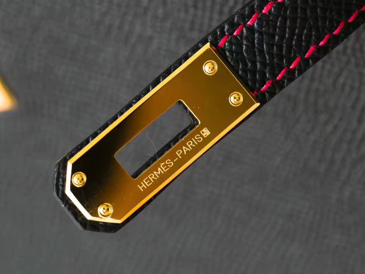爱马仕凯莉包尺寸 黑色拼国旗红原厂epsom牛皮Kelly包包25cm