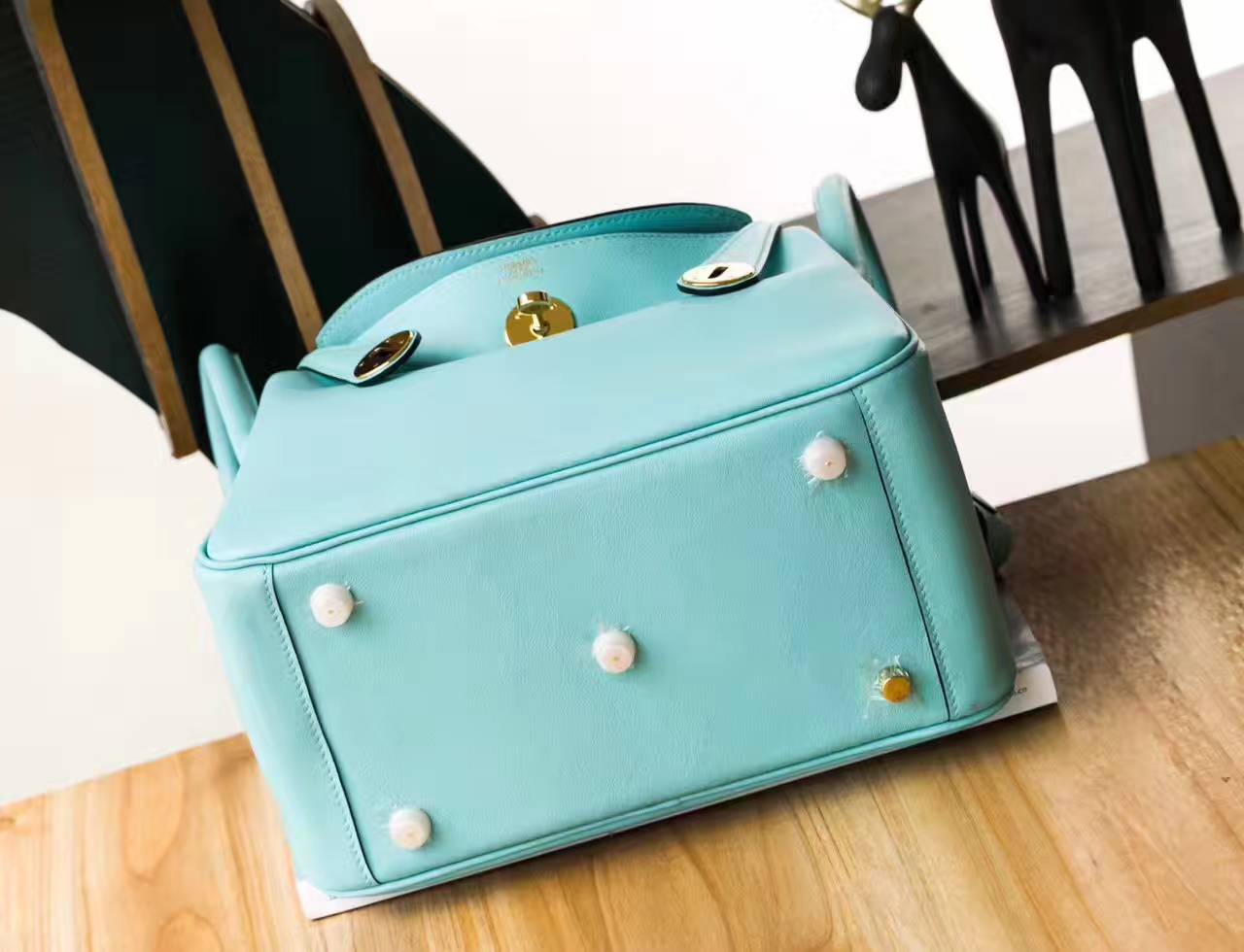 爱马仕琳迪包尺寸 Hermes Lindy 26cm 3P马卡龙蓝原厂swift牛皮