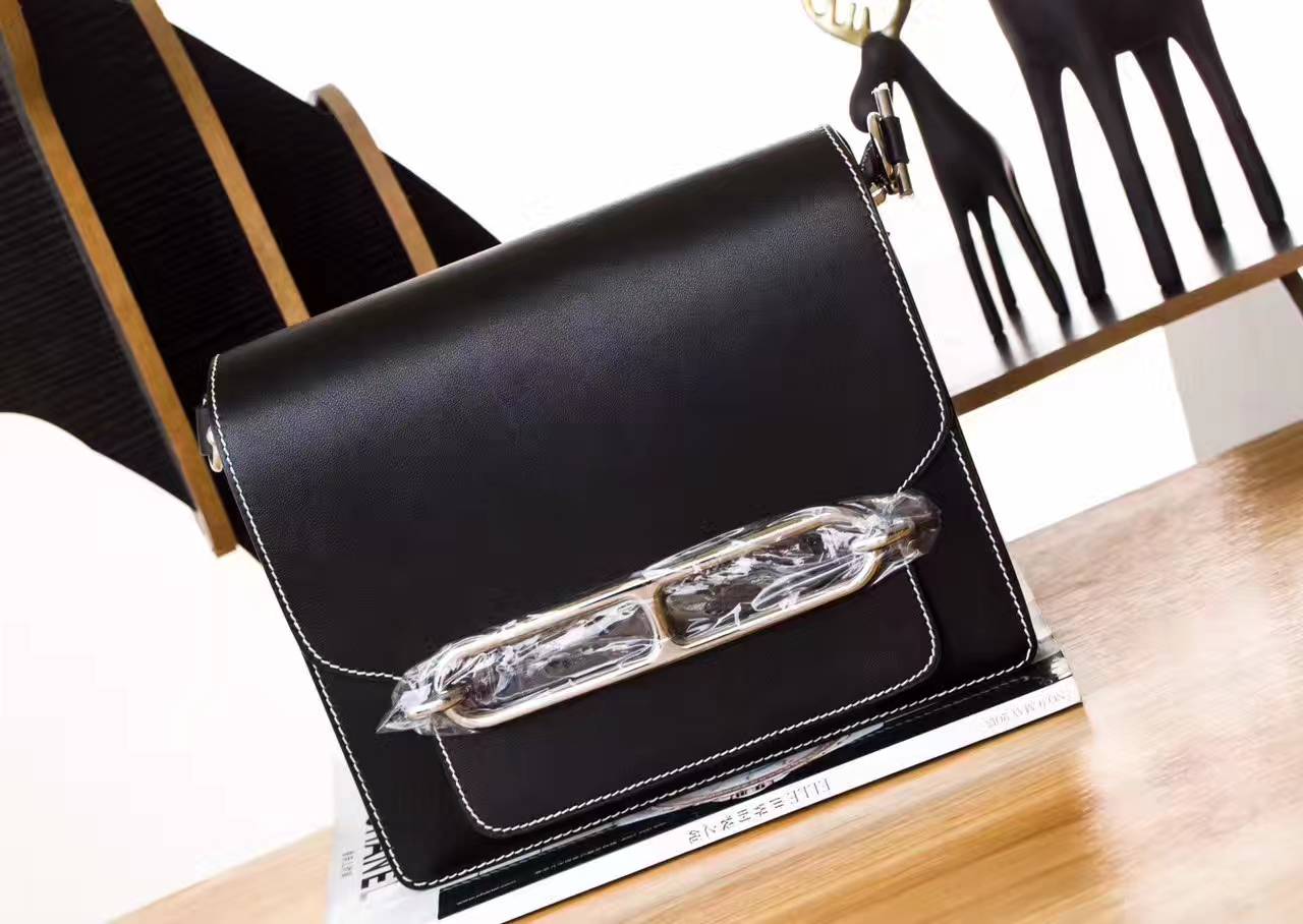 Hermes爱马仕包包官网 黑色原厂Swift牛皮Roulis猪鼻子包23cm