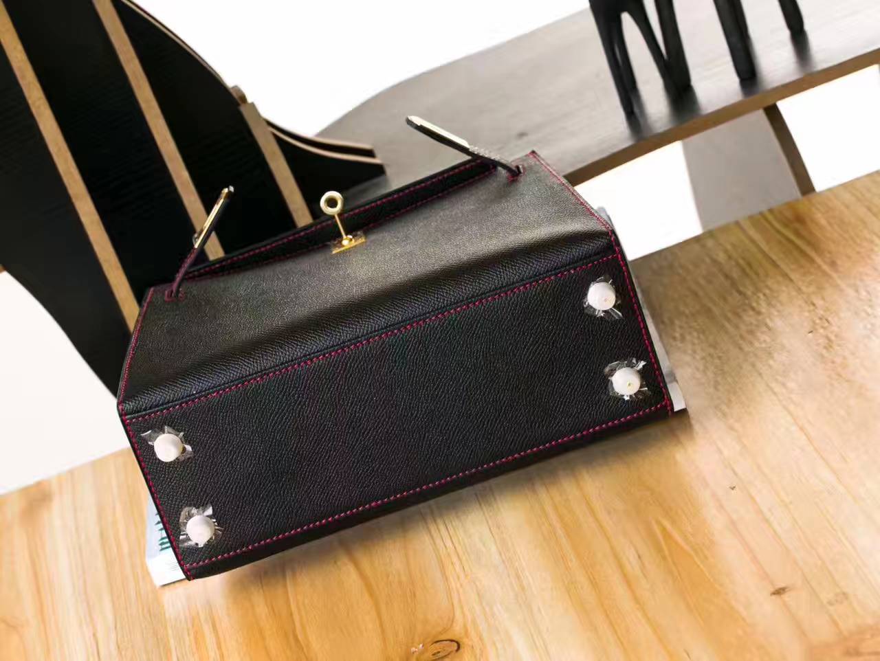 爱马仕凯莉包尺寸 黑色拼国旗红原厂epsom牛皮Kelly包包25cm