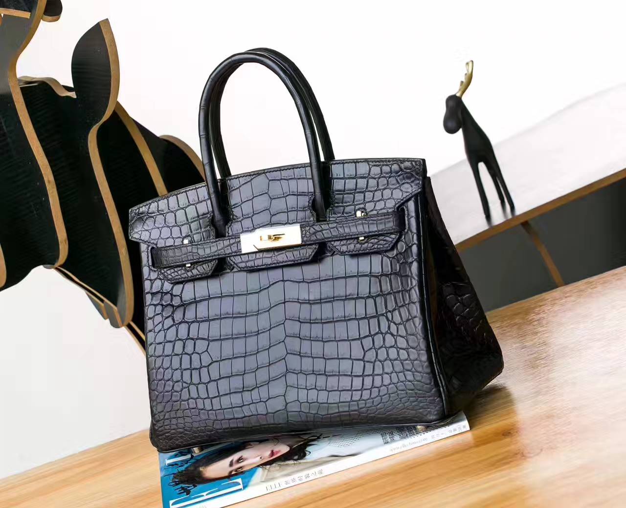 Hermes包包官网 爱马仕黑色雾面两点鳄鱼皮Birkin30铂金包