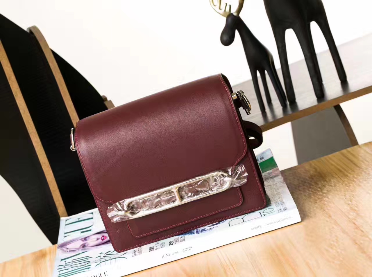 爱马仕女包价格 Hermes Roulis 19cm K1石榴红原厂Swift牛皮 银扣