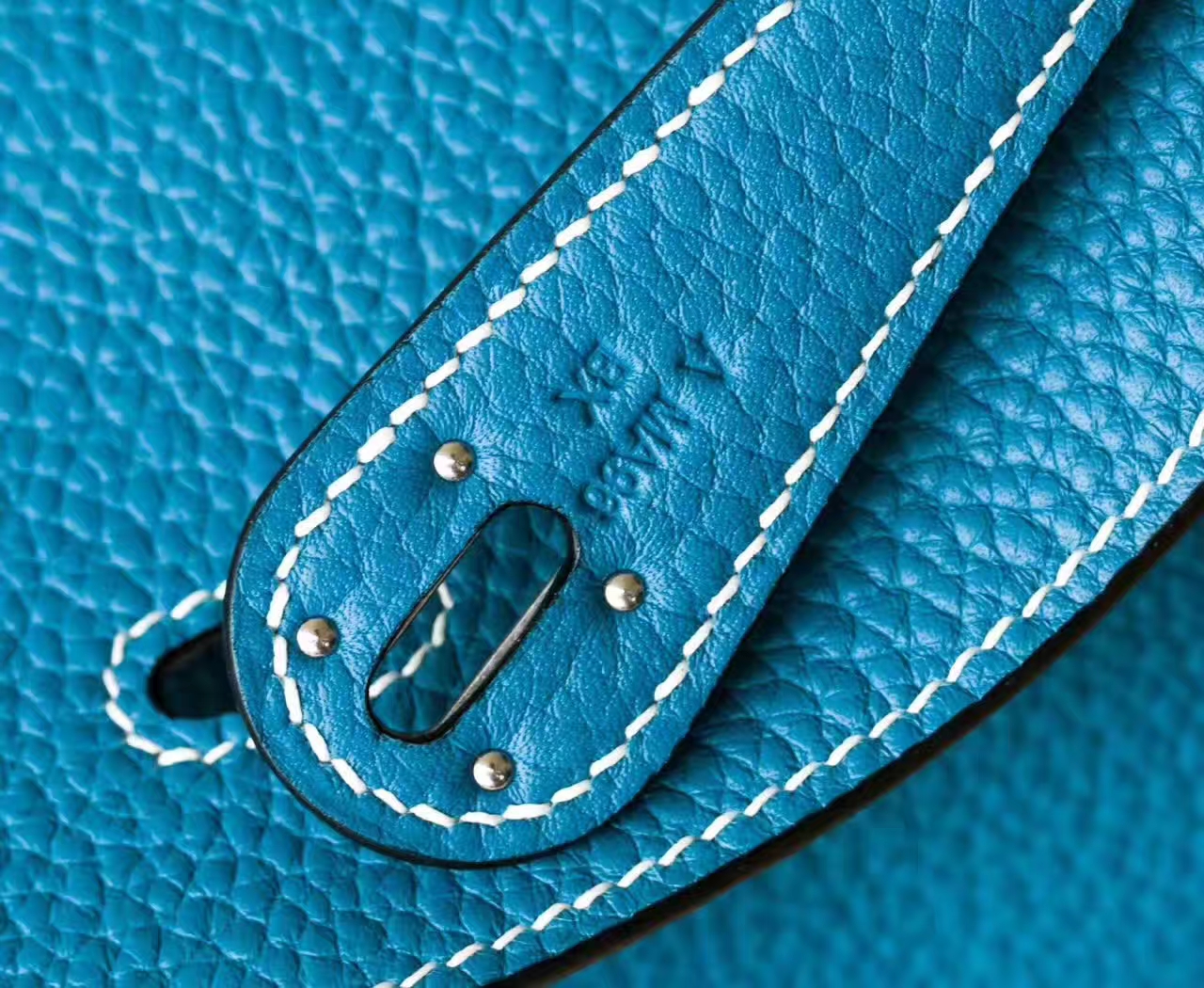 爱马仕Lindy包价格 Hermes 75牛仔蓝原厂TC牛皮琳迪包26cm 银扣