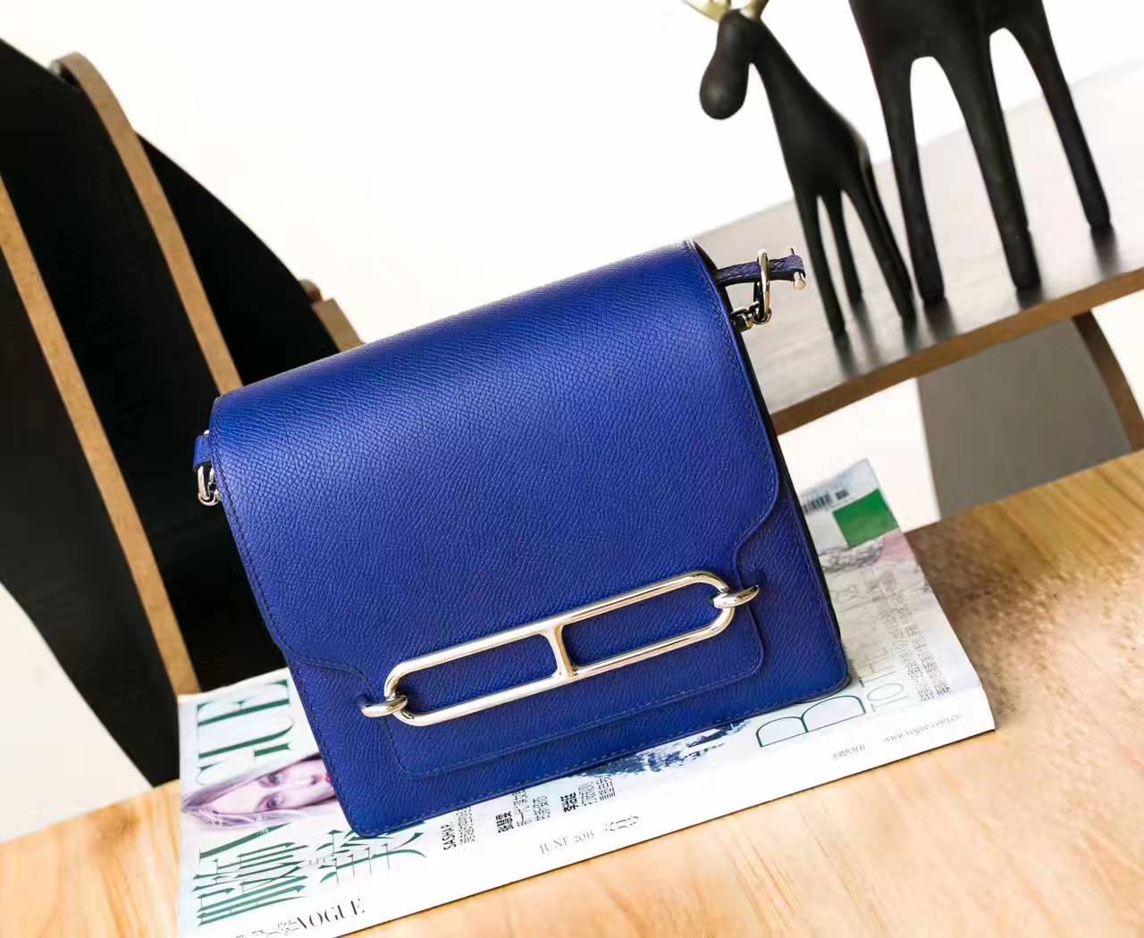 爱马仕斜挎女包 Hermes 7T电光蓝原厂Epsom牛皮Roulis猪鼻子包19cm