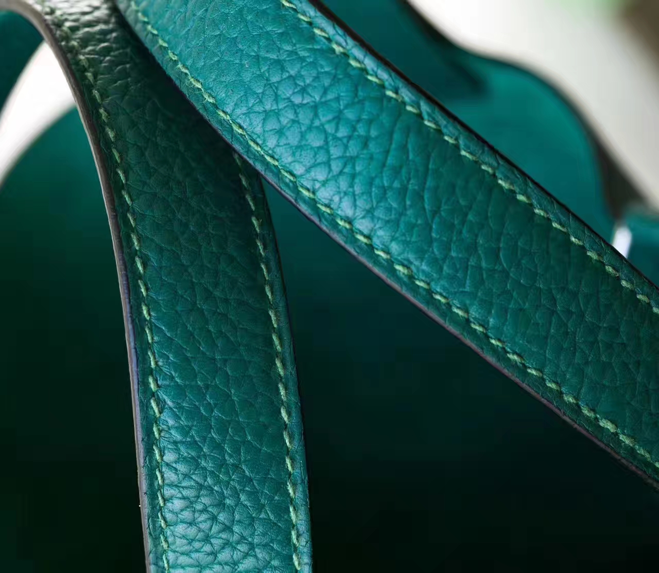 爱马仕女包价格 Hermes Z6孔雀绿原厂TC牛皮 Picotin水桶包18cm