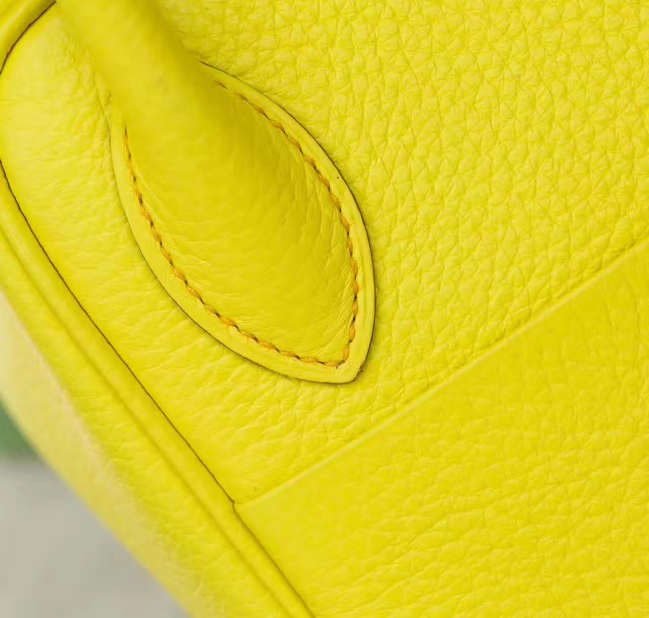 Hermes Lindy 30cm 爱马仕9H柠檬黄原厂TC牛皮琳迪包 金扣