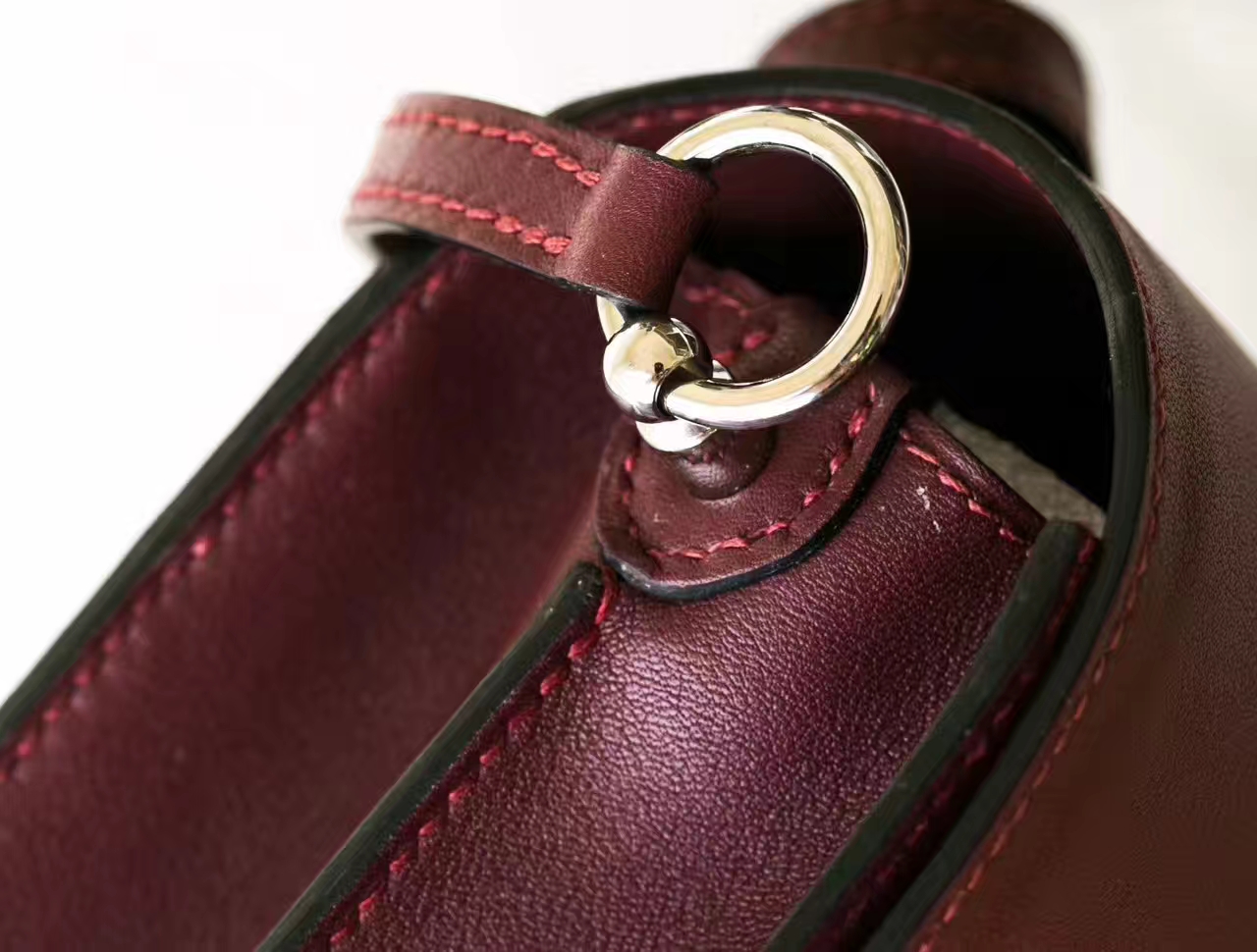 爱马仕女包价格 Hermes Roulis 19cm K1石榴红原厂Swift牛皮 银扣