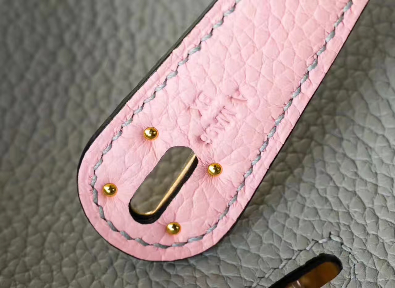 爱马仕琳迪包尺寸 Hermes Lindy 30cm 冰川蓝拼水粉色TC牛皮