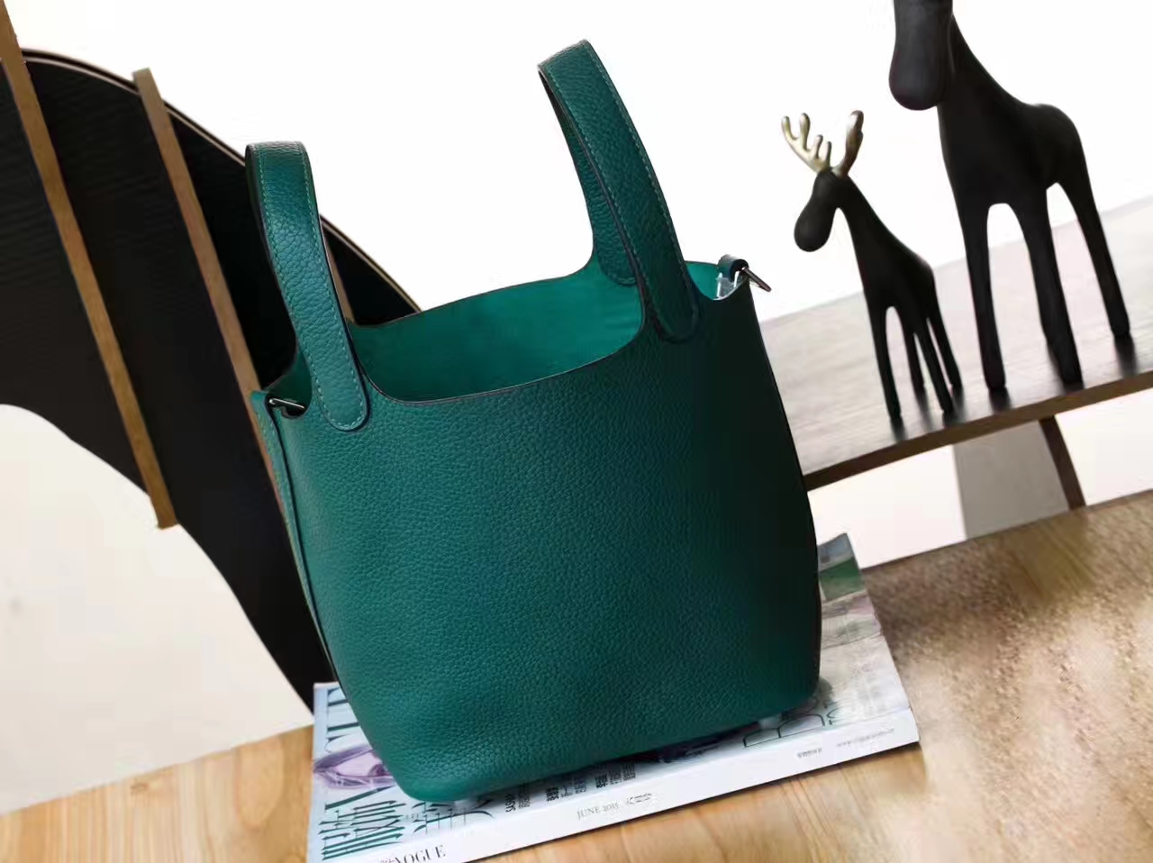 爱马仕女包价格 Hermes Z6孔雀绿原厂TC牛皮 Picotin水桶包18cm