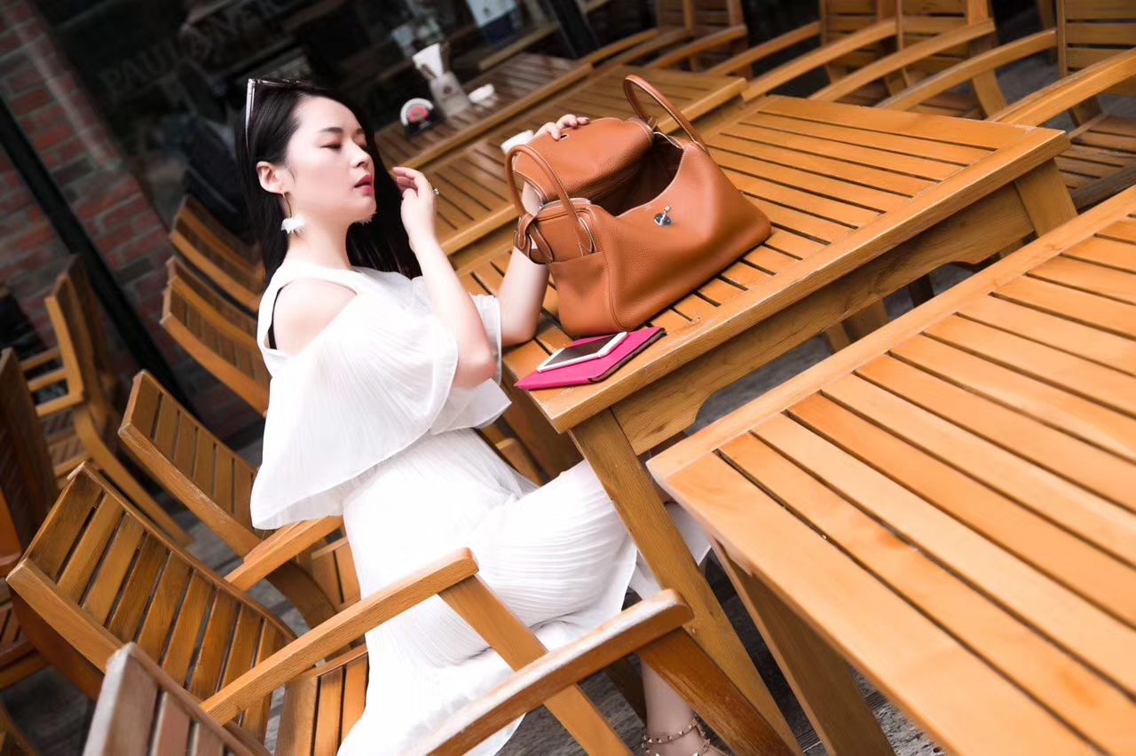 爱马仕Lindy女包 Hermes CK37金色TC牛皮琳迪包Lindy30cm 银扣