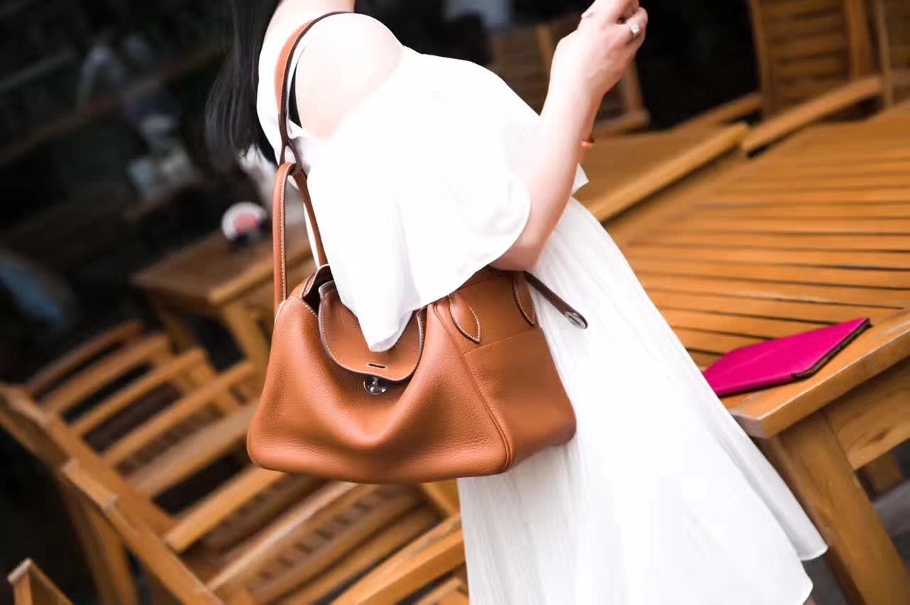 爱马仕Lindy女包 Hermes CK37金色TC牛皮琳迪包Lindy30cm 银扣