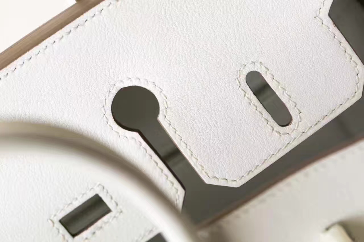 Hermes女包价格 爱马仕奶昔白原厂Swift牛皮Birkin铂金包25cm 银扣