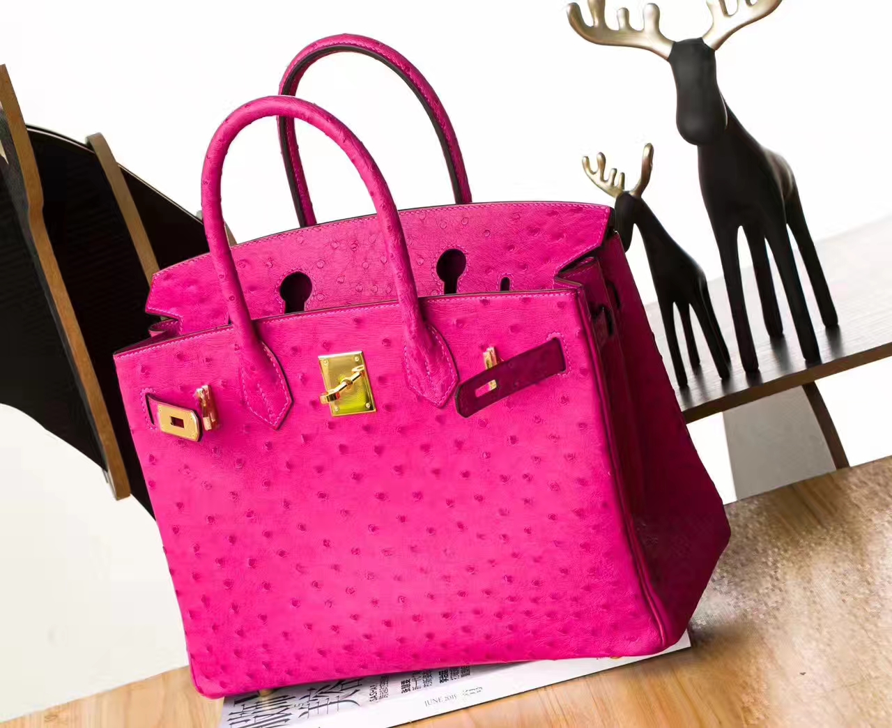 爱马仕鸵鸟皮铂金包 Hermes Birkin 30cm 桃红色 金扣
