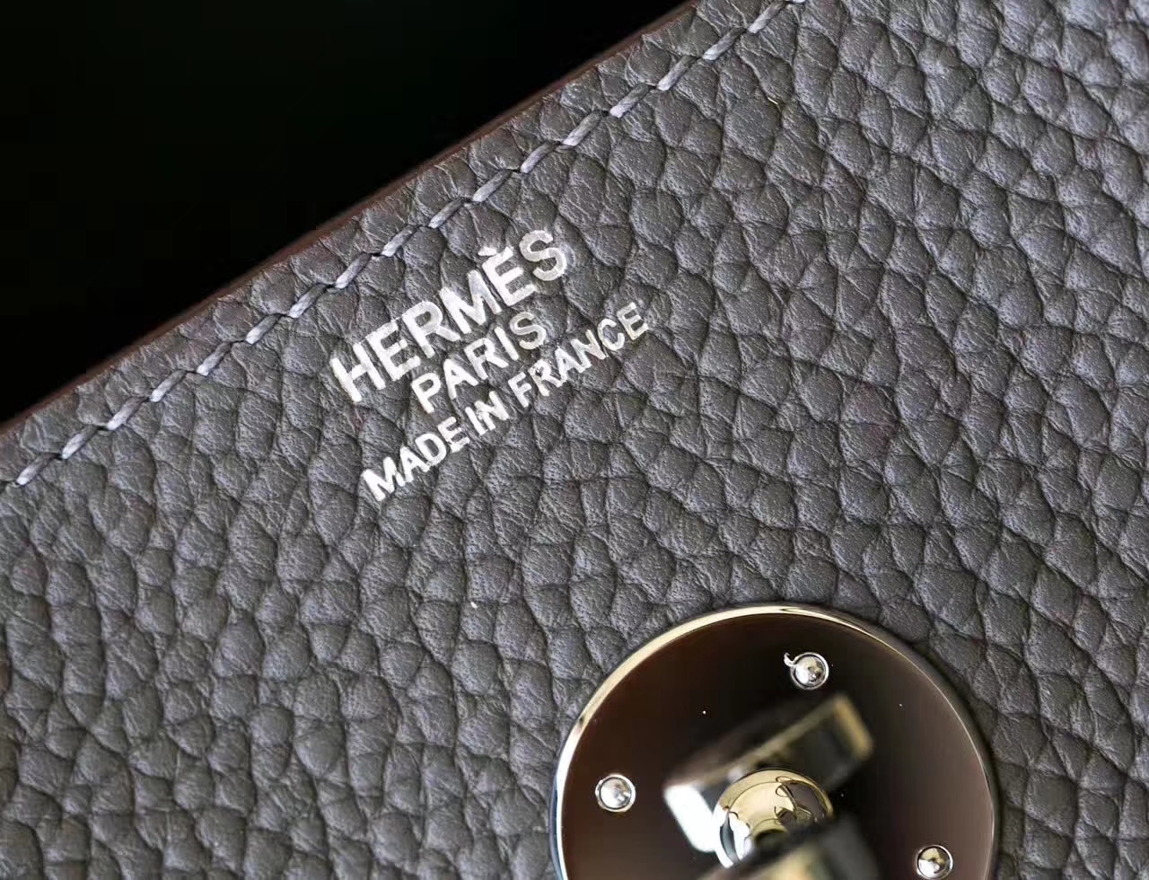 爱马仕琳迪包价格 Hermes Lindy30cm 8F锡器灰TC牛皮 银扣