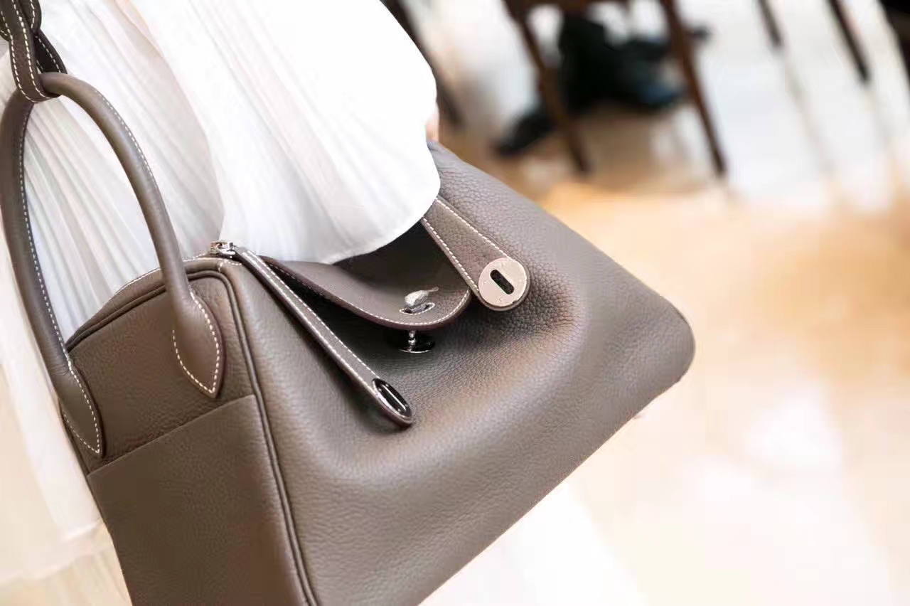 爱马仕Lindy包价格 Hermes CK18大象灰顶级TC牛皮琳迪包30cm