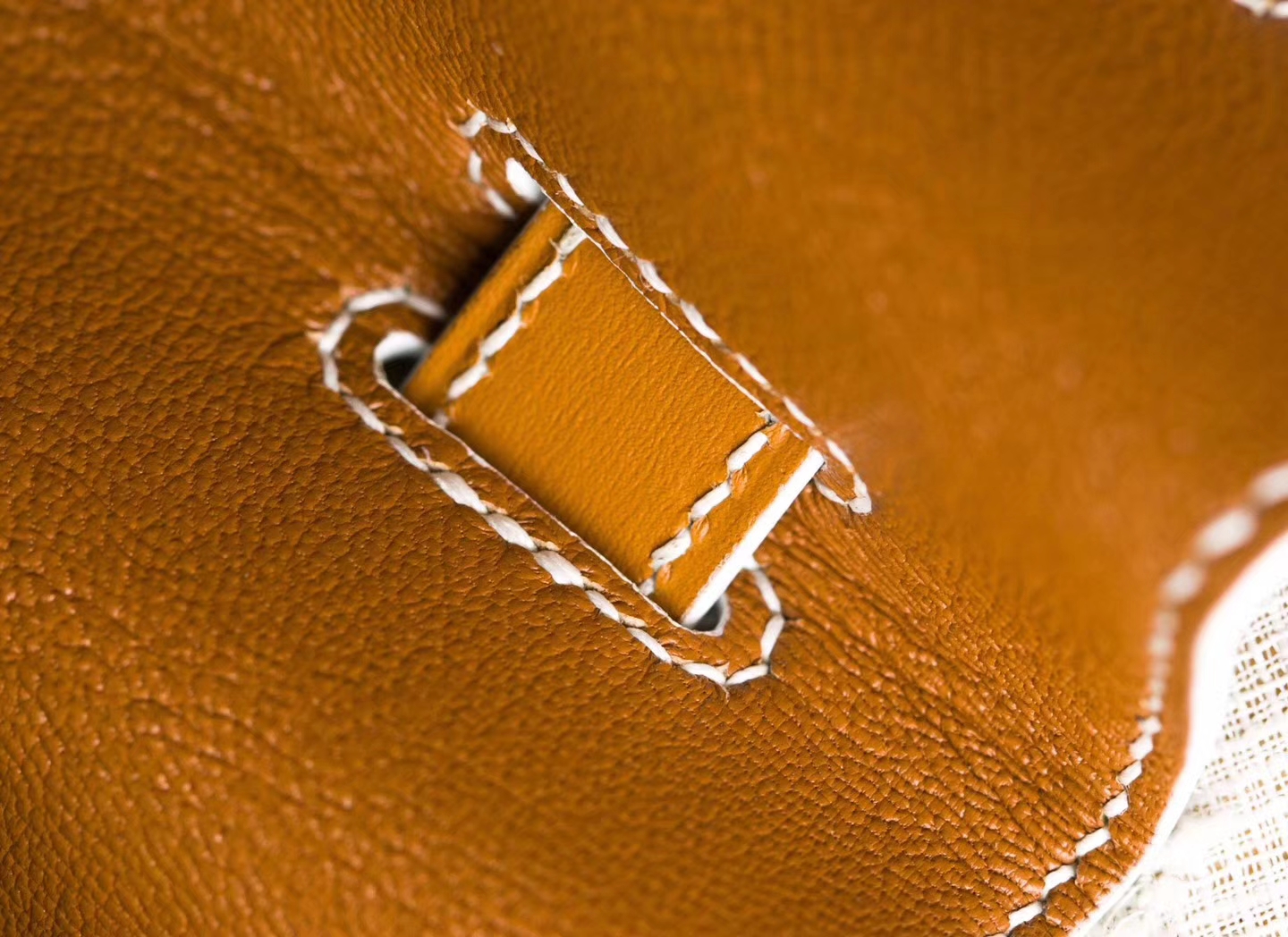 爱马仕铂金包价格 Hermes CK37金色Box牛皮拼白色Epsom牛皮Birkin30cm
