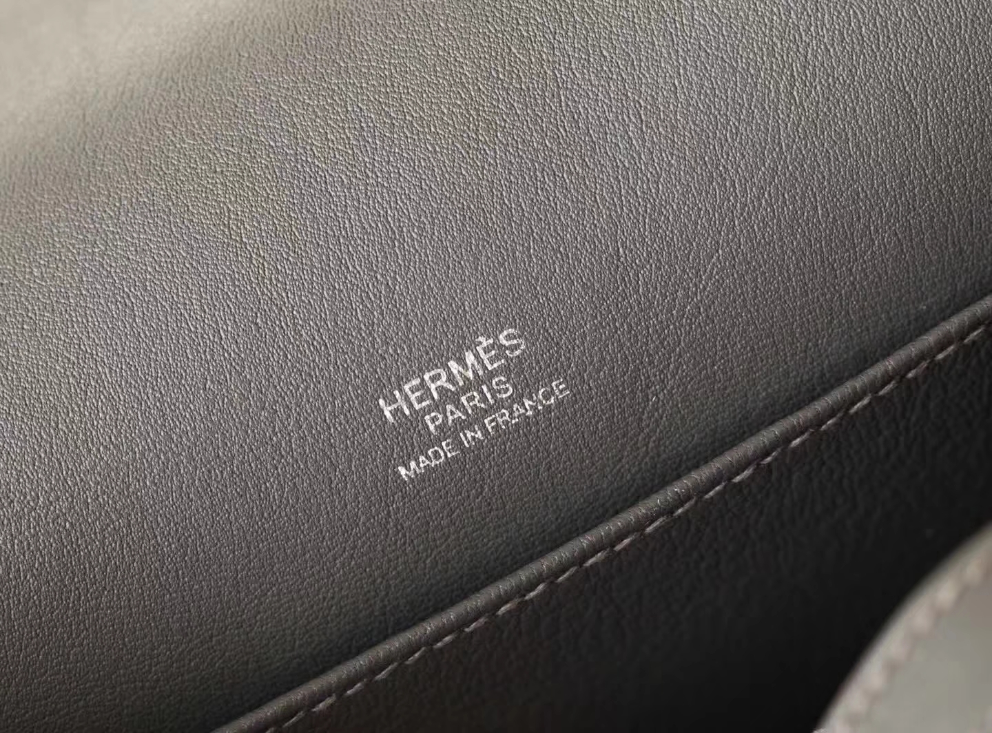 爱马仕单肩女包 Hermes 8F锡器灰Swift牛皮Roulis24cm猪鼻子包 银扣