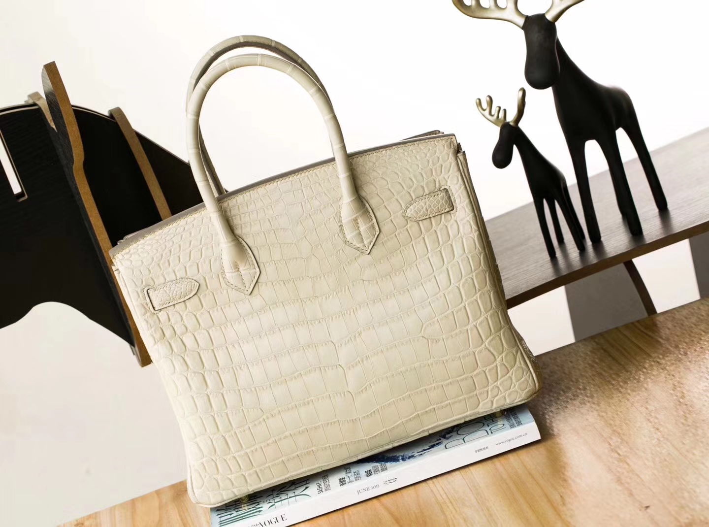 Hermes爱马仕铂金包尺寸 3C羊毛白雾面两点鳄鱼皮Birkin30cm 金扣