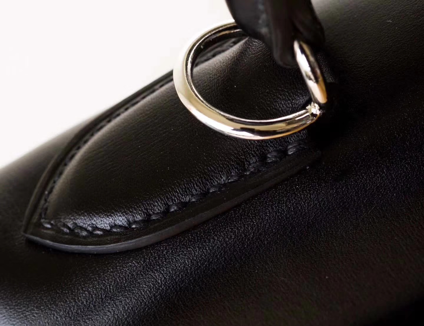 爱马仕凯莉包价格 Hermes Kelly28cm 89黑色顶级Box牛皮 银扣