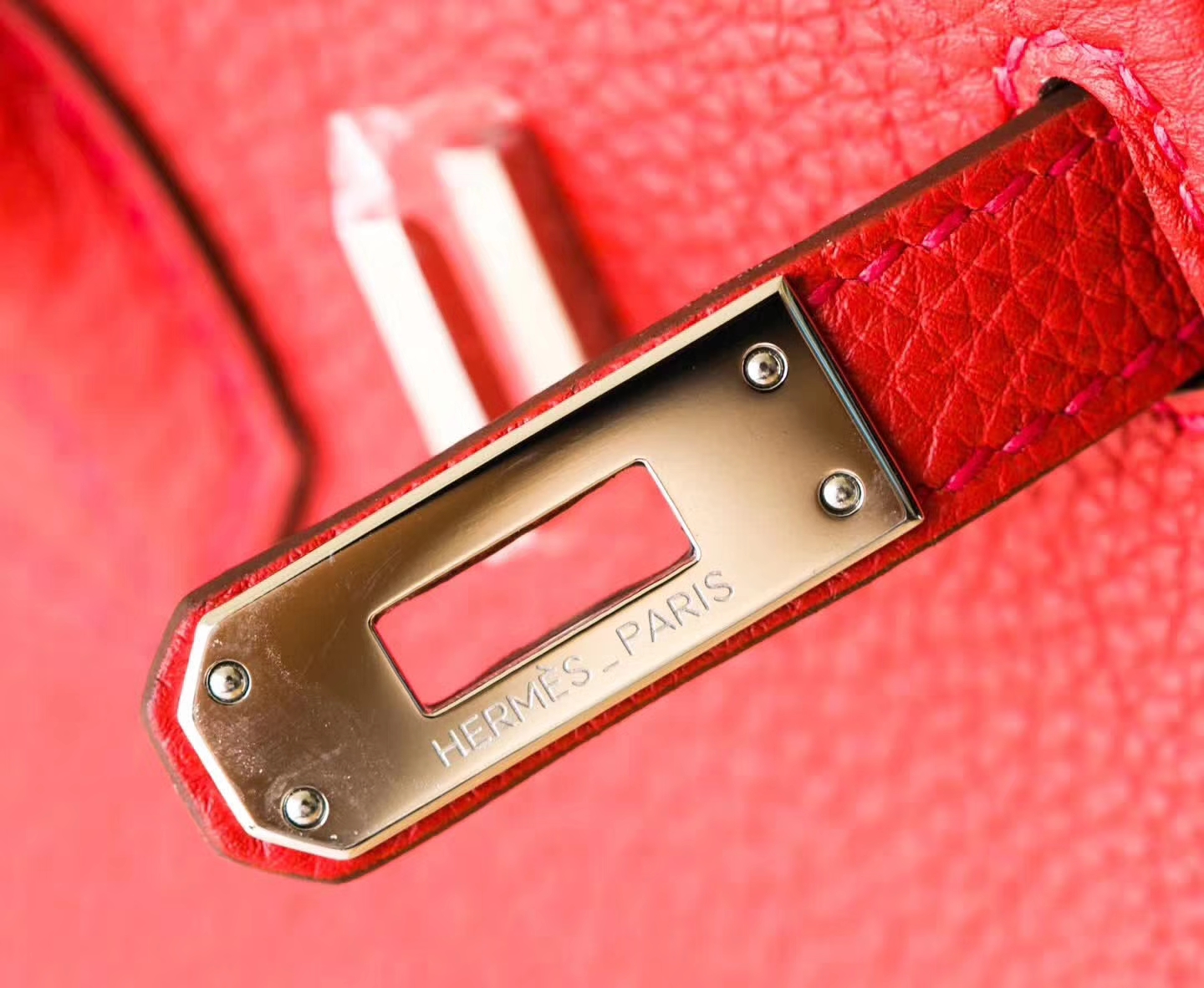 爱马仕铂金包价格 Hermes Birkin30cm Q5国旗红原厂Togo牛皮 银扣