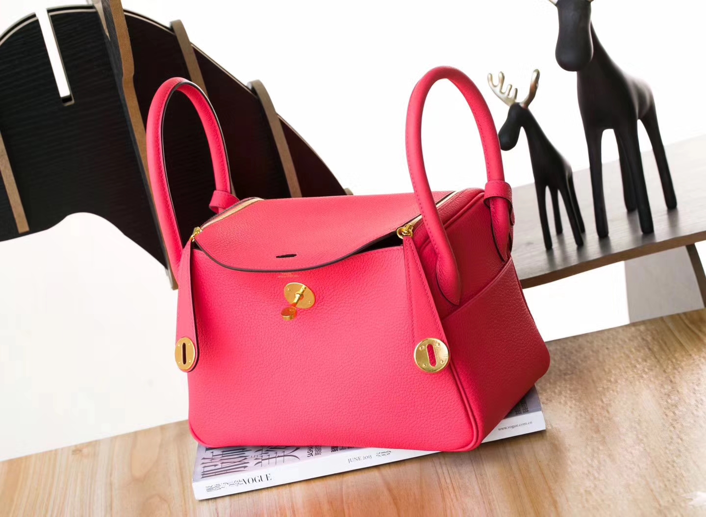 爱马仕Lindy女包 Hermes 8W唇膏粉原厂Togo牛皮琳迪包26cm 金扣
