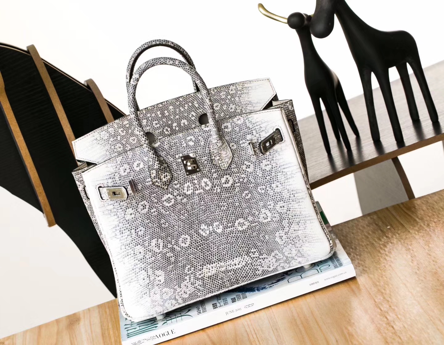 Hermes包包官网 爱马仕雪花蜥蜴皮铂金包自然色Birkin25CM 银扣