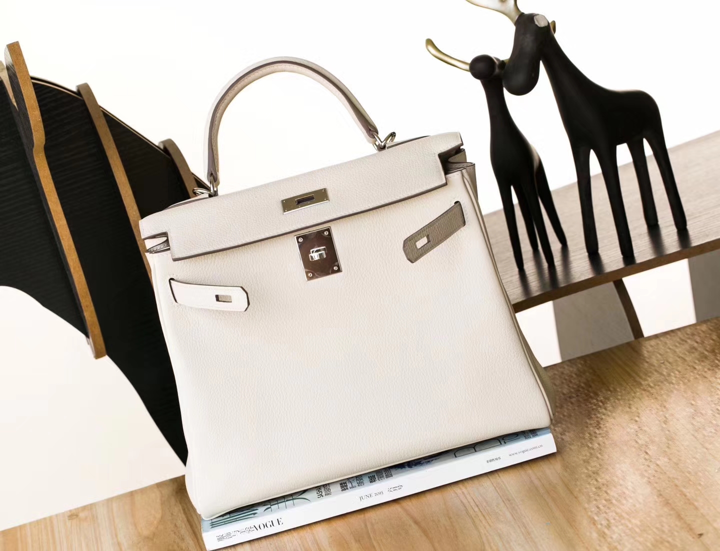 爱马仕Kelly女包 Hermes CK10奶昔白原厂Togo牛皮凯莉包28CM 银扣