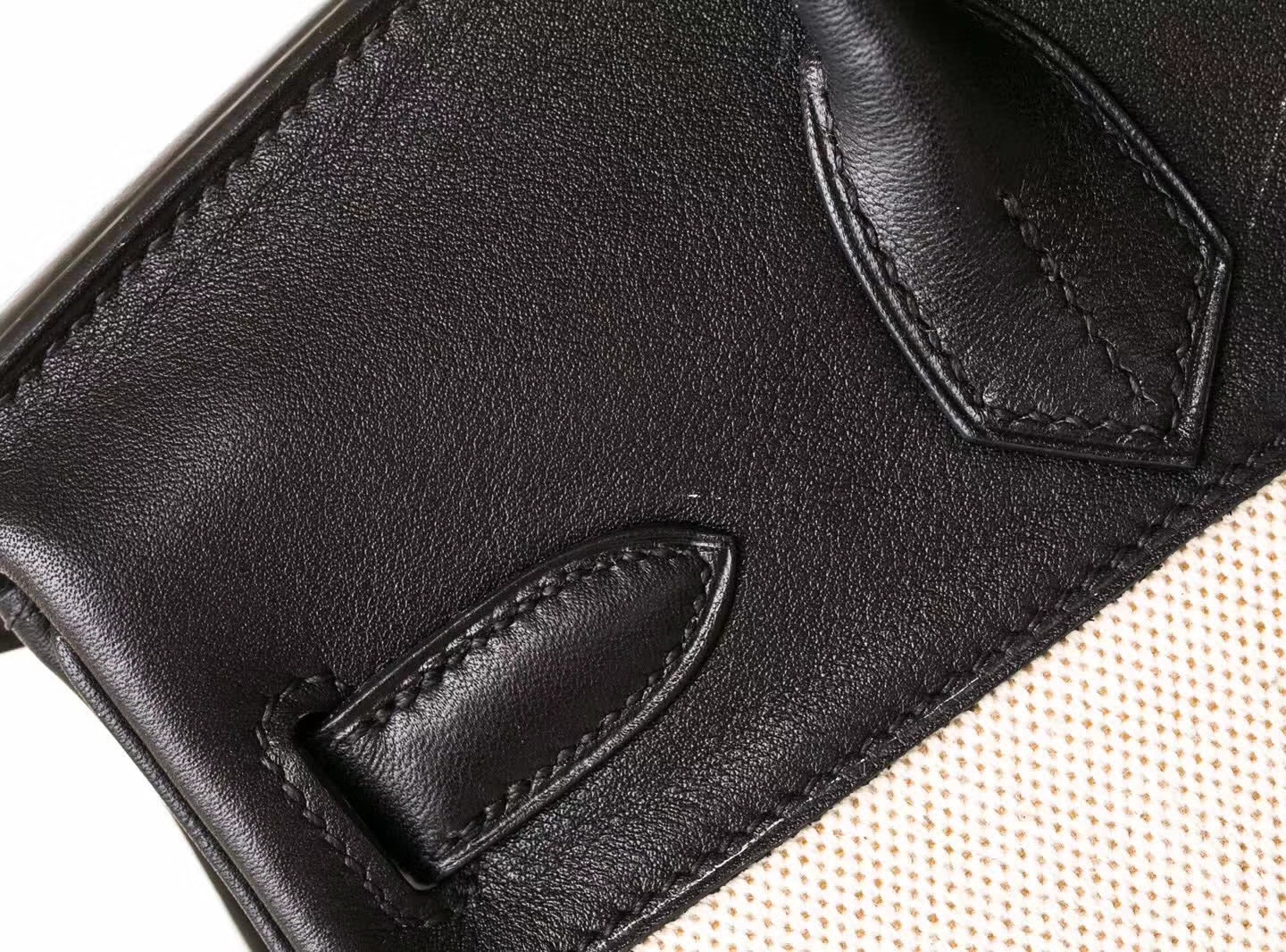Hermes包包官网 爱马仕黑色Swift皮拼奶昔白帆布Birkin30铂金包 金扣
