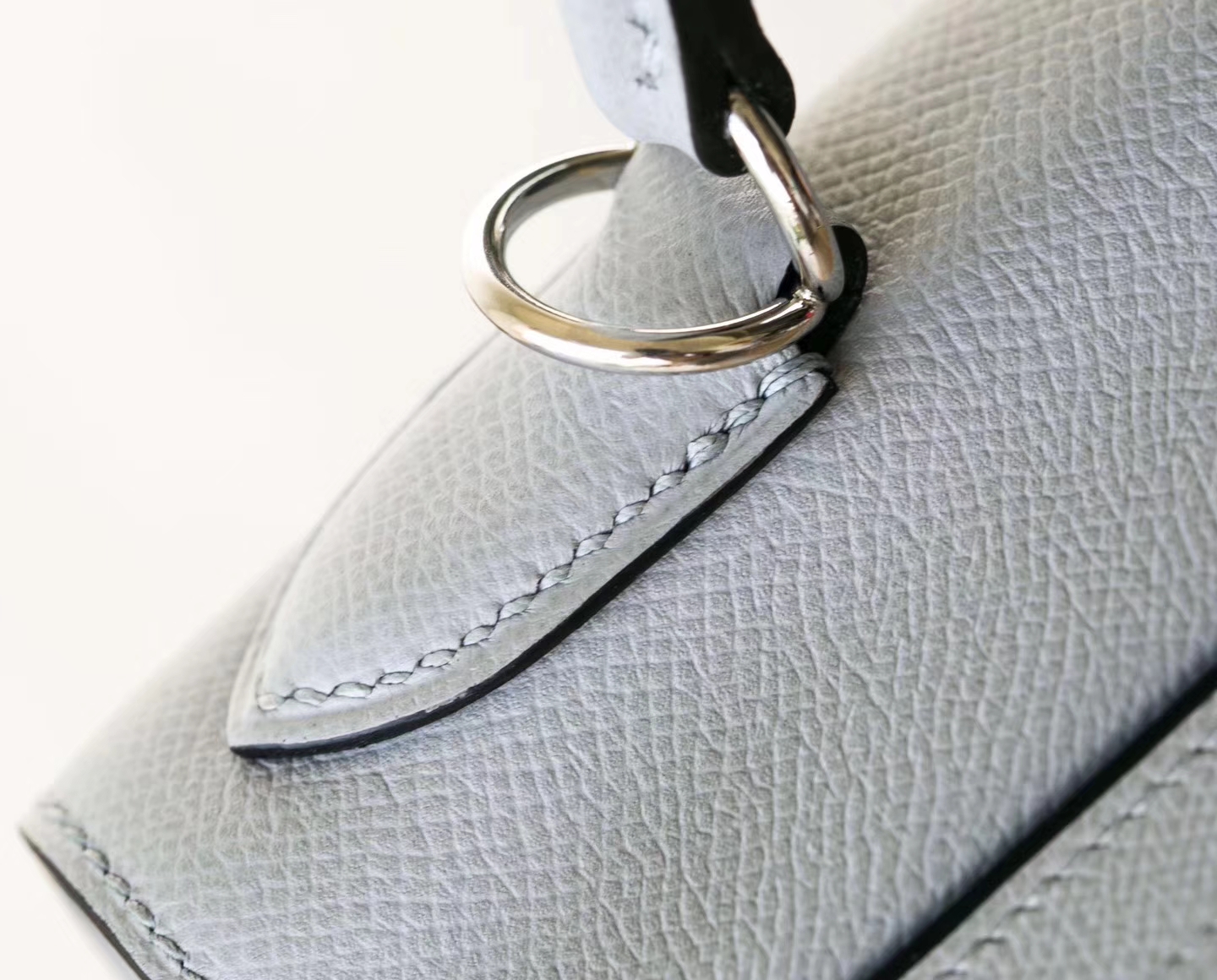 爱马仕凯莉包尺寸 Hermes Kelly28CM 8U冰川蓝原厂Epsom牛皮 银扣
