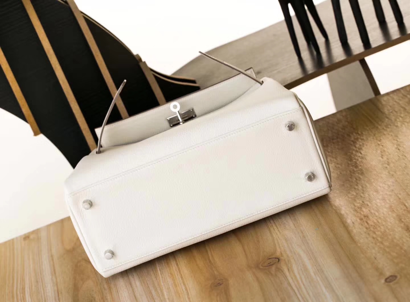 爱马仕Kelly女包 Hermes CK10奶昔白原厂Togo牛皮凯莉包28CM 银扣