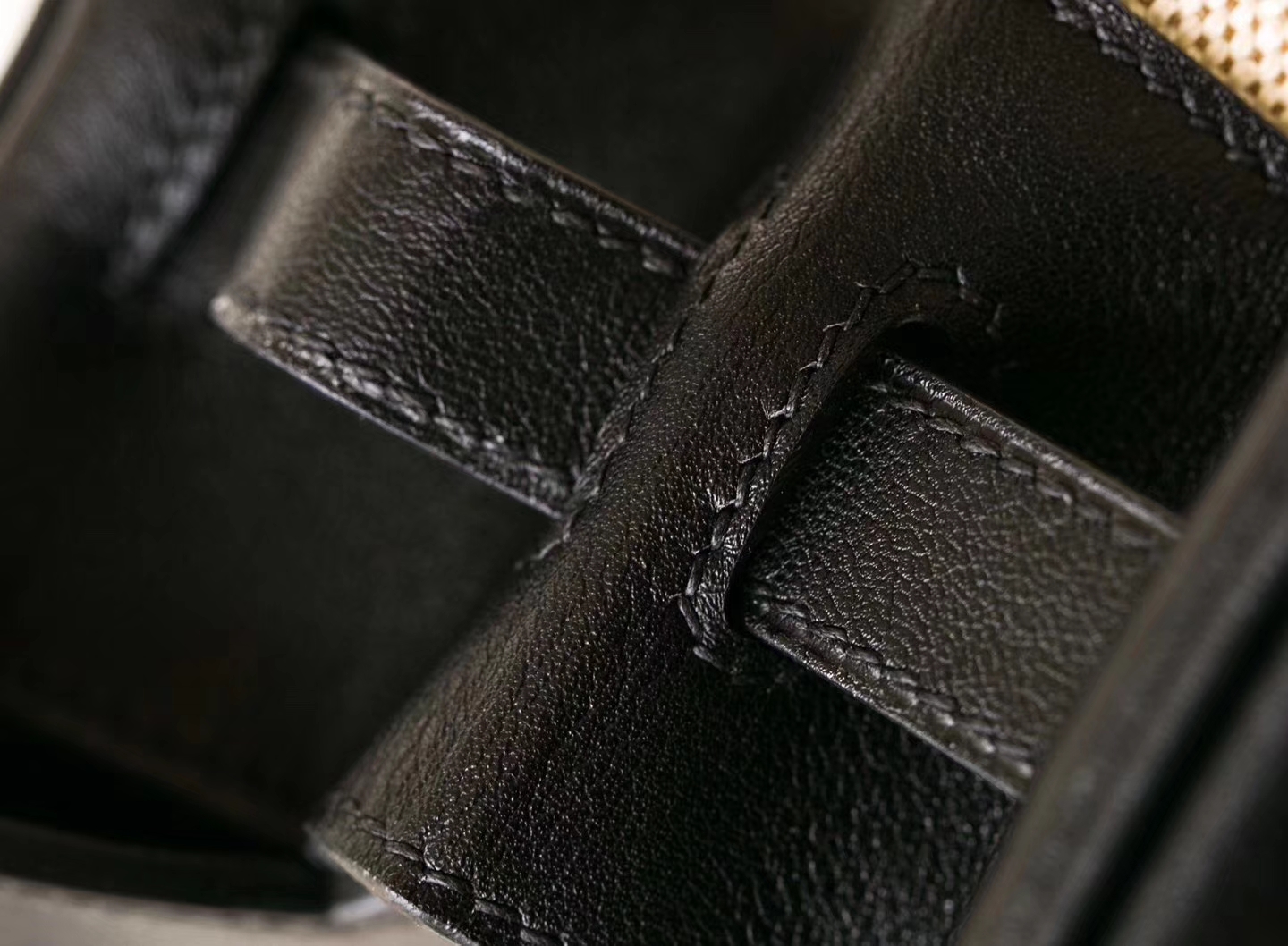 Hermes包包官网 爱马仕黑色Swift皮拼奶昔白帆布Birkin30铂金包 金扣