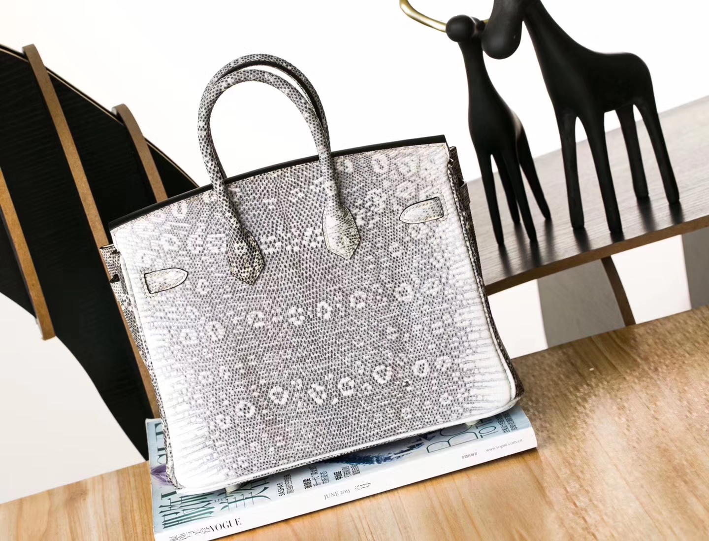 Hermes包包官网 爱马仕雪花蜥蜴皮铂金包自然色Birkin25CM 银扣